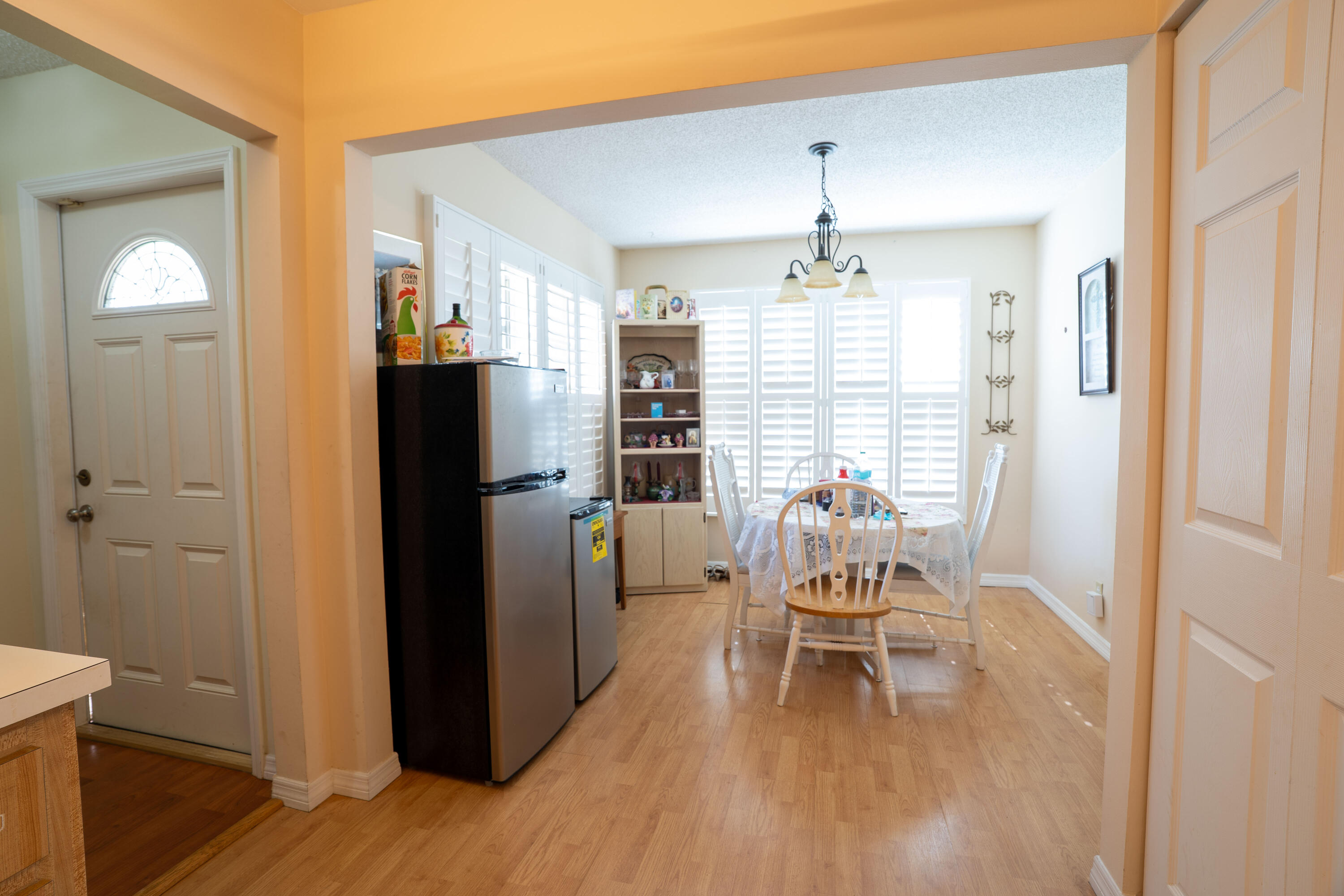 6121 Rainbow Circle Property Photo 3