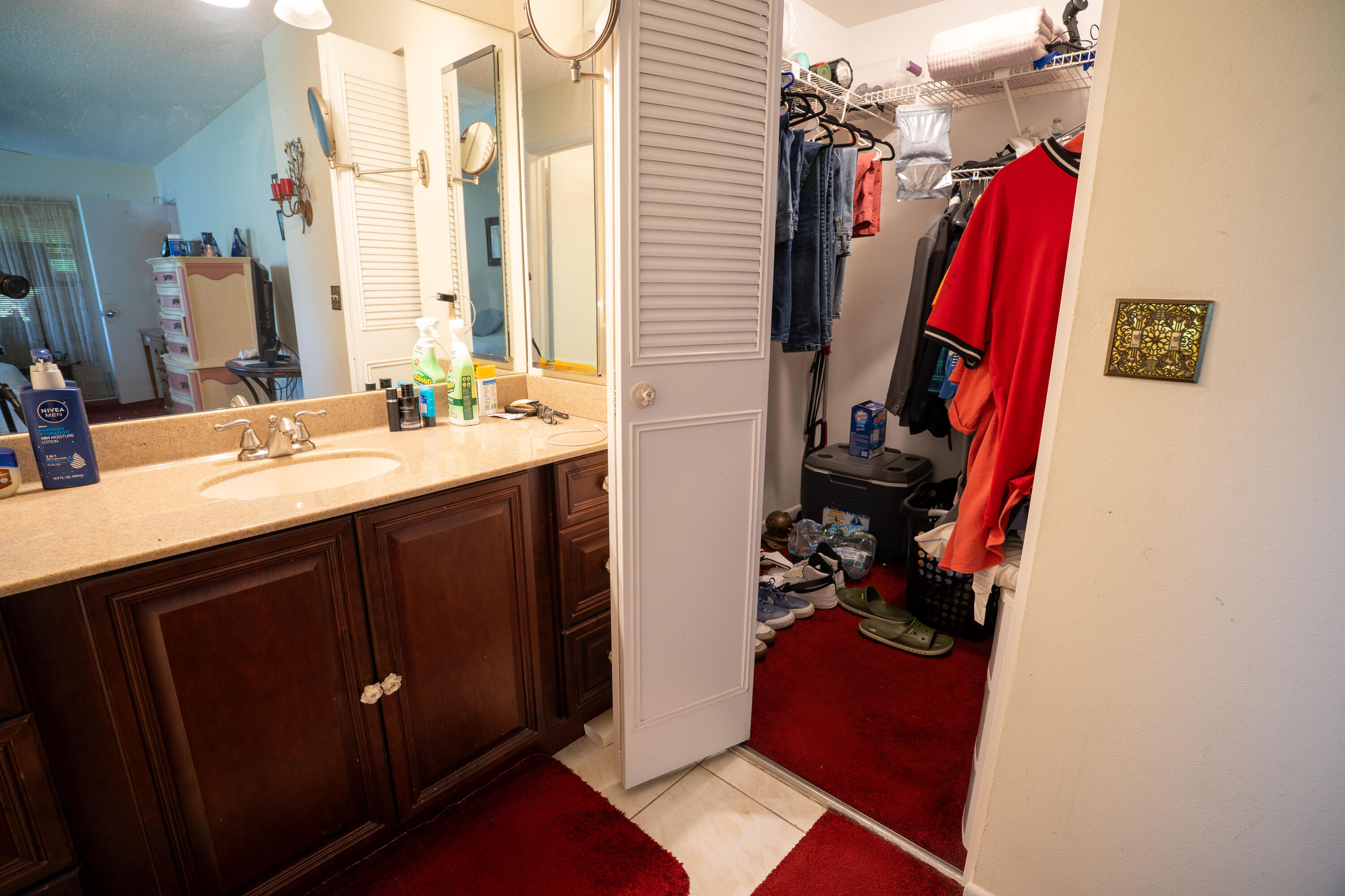 6121 Rainbow Circle Property Photo 14