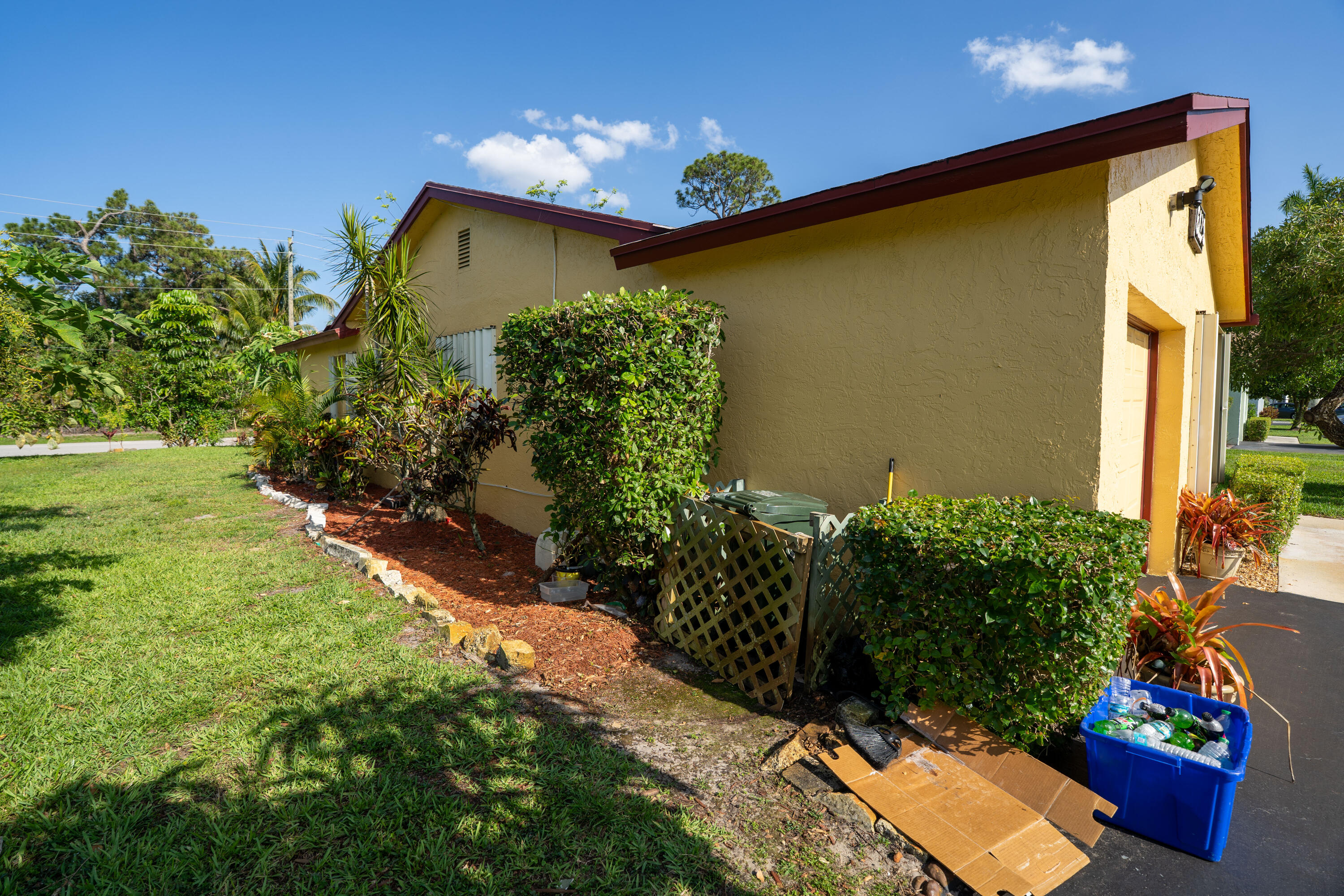 6121 Rainbow Circle Property Photo 33