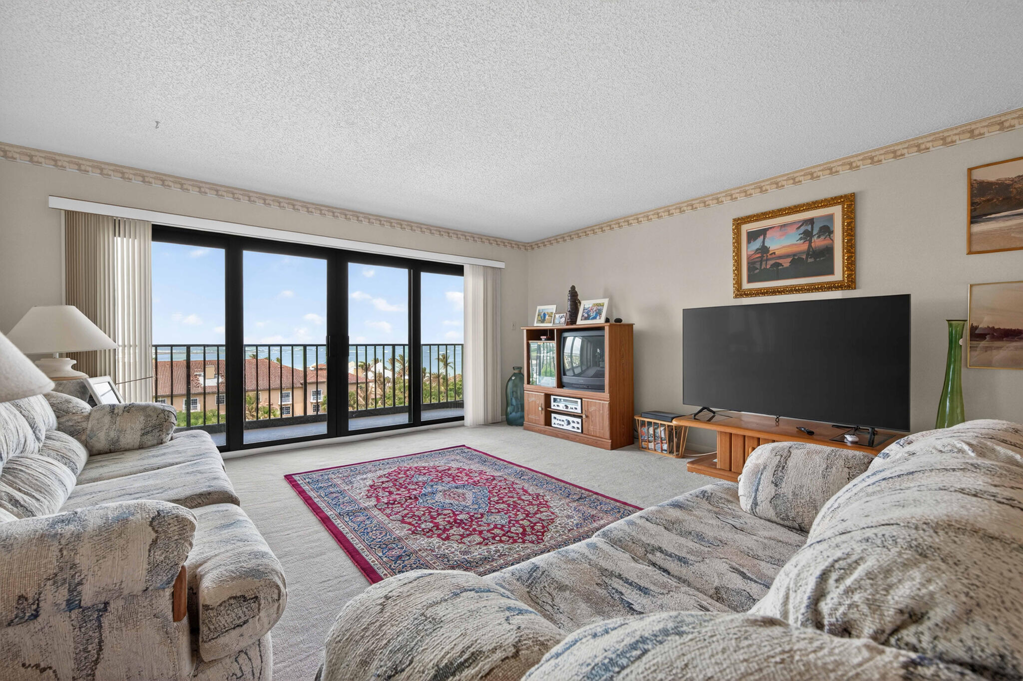 801 S Ocean Drive 802 Property Photo 6