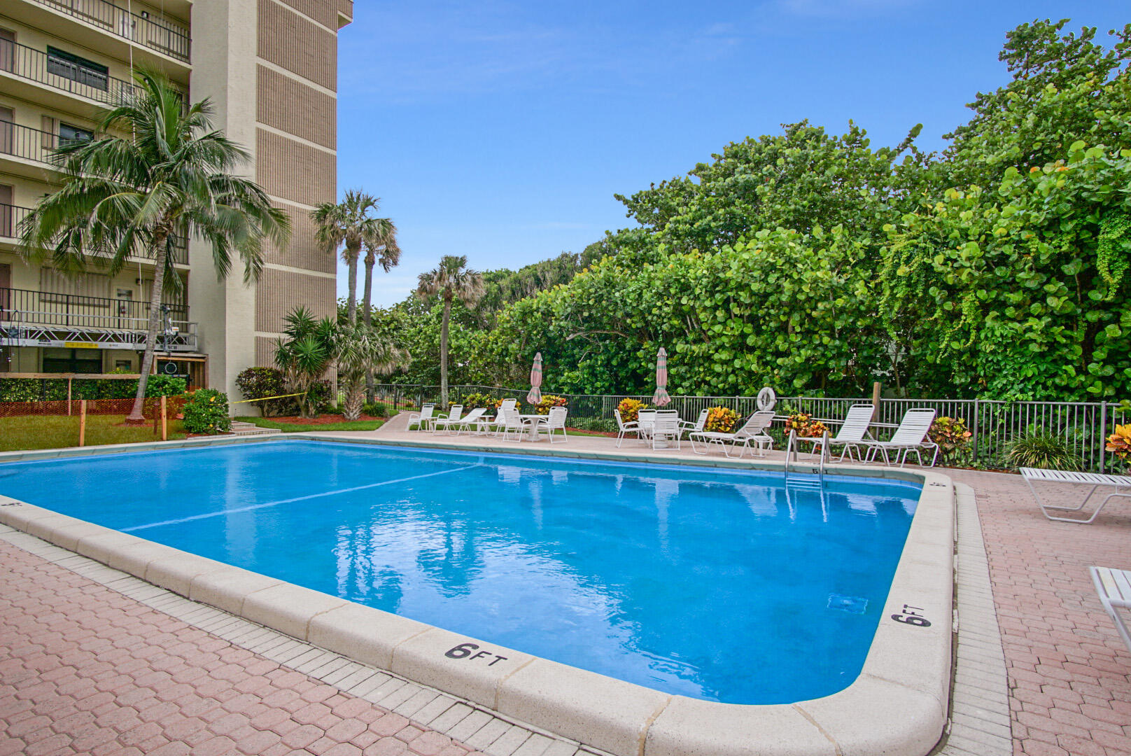 10310 S Ocean Drive 405 Property Photo 4