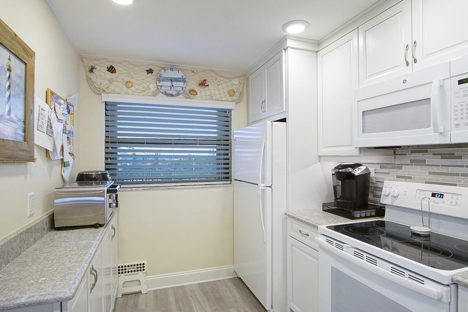 10310 S Ocean Drive 405 Property Photo 16