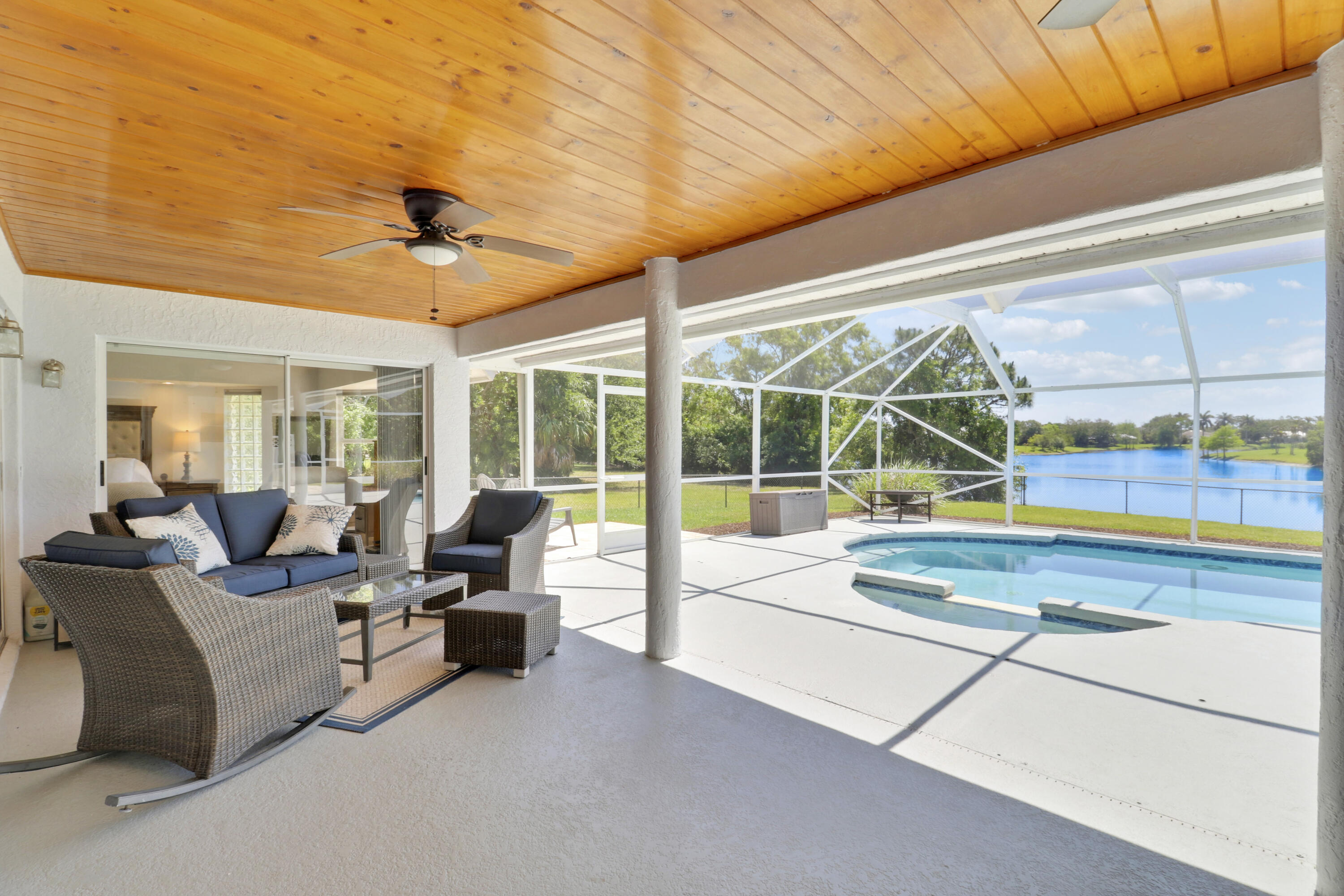 550 Se Ashley Oaks Way Property Photo 1