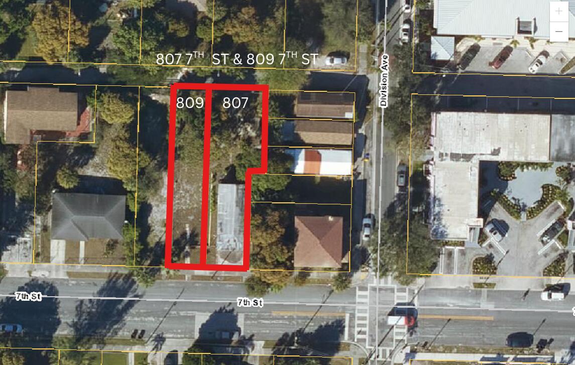 809 7th Street Property Photo 1