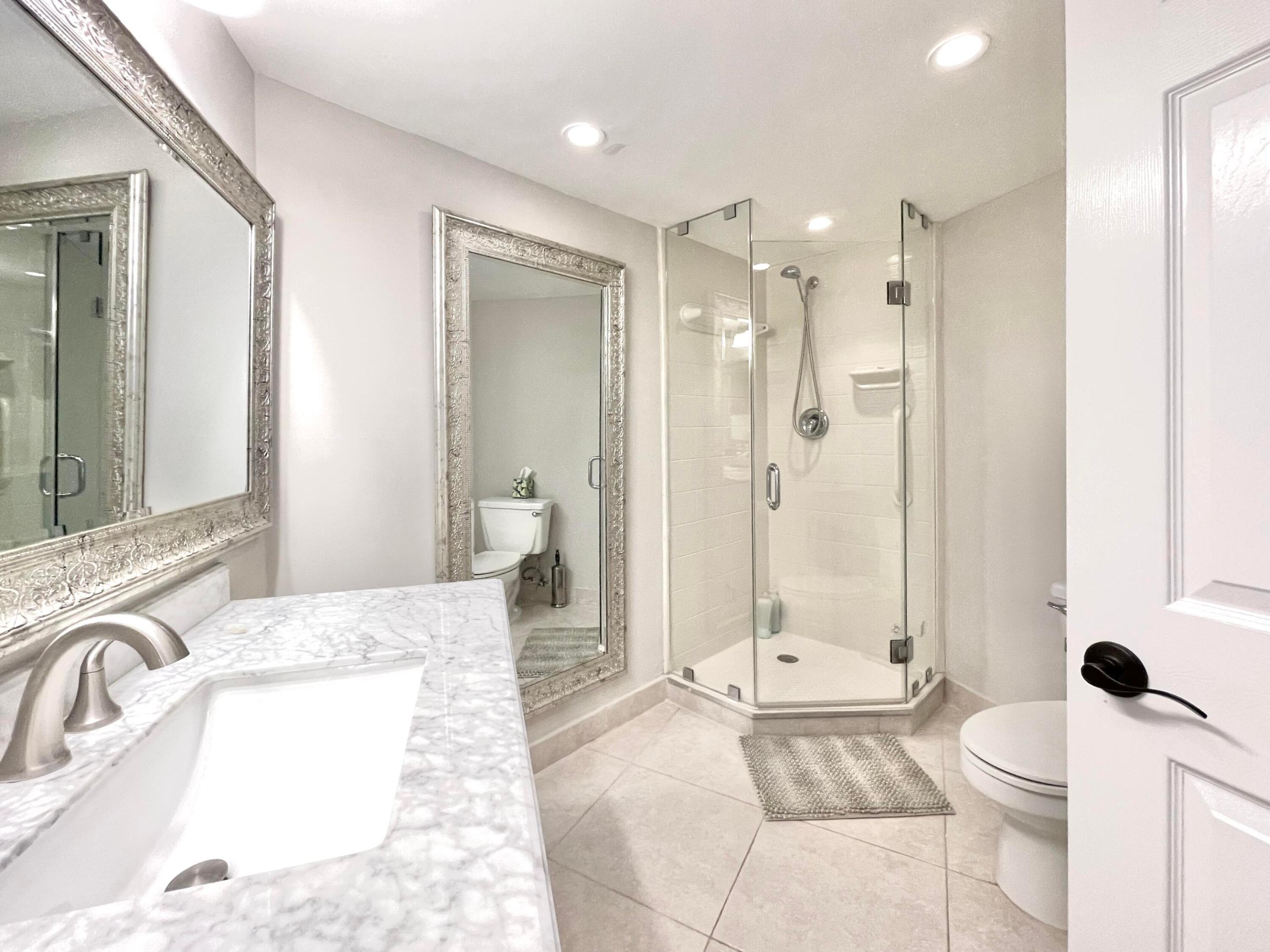 5420 N Ocean Drive 906 Property Photo 27