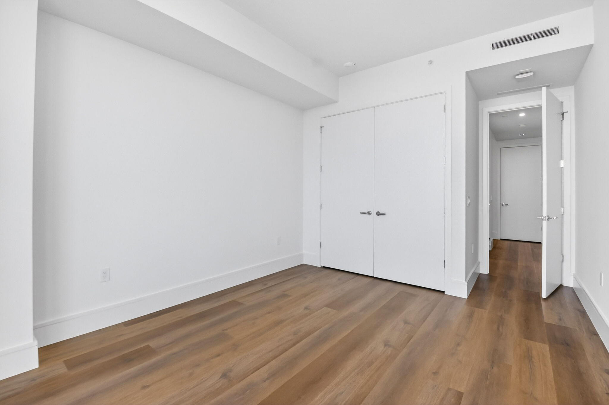 220 Lake Shore Drive 1808 Property Photo 33