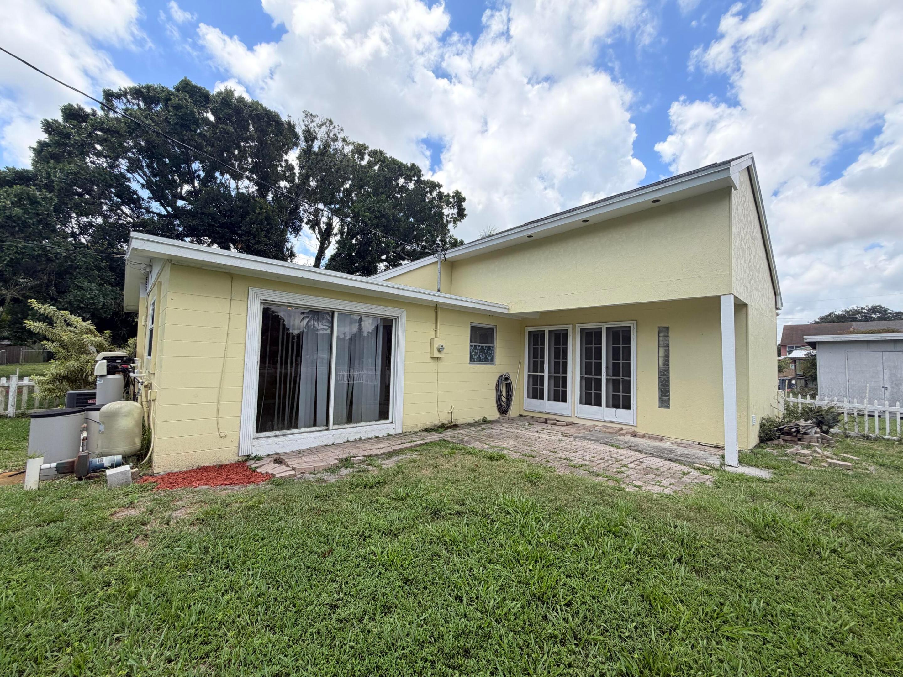 4905 Williams Road Property Photo 13