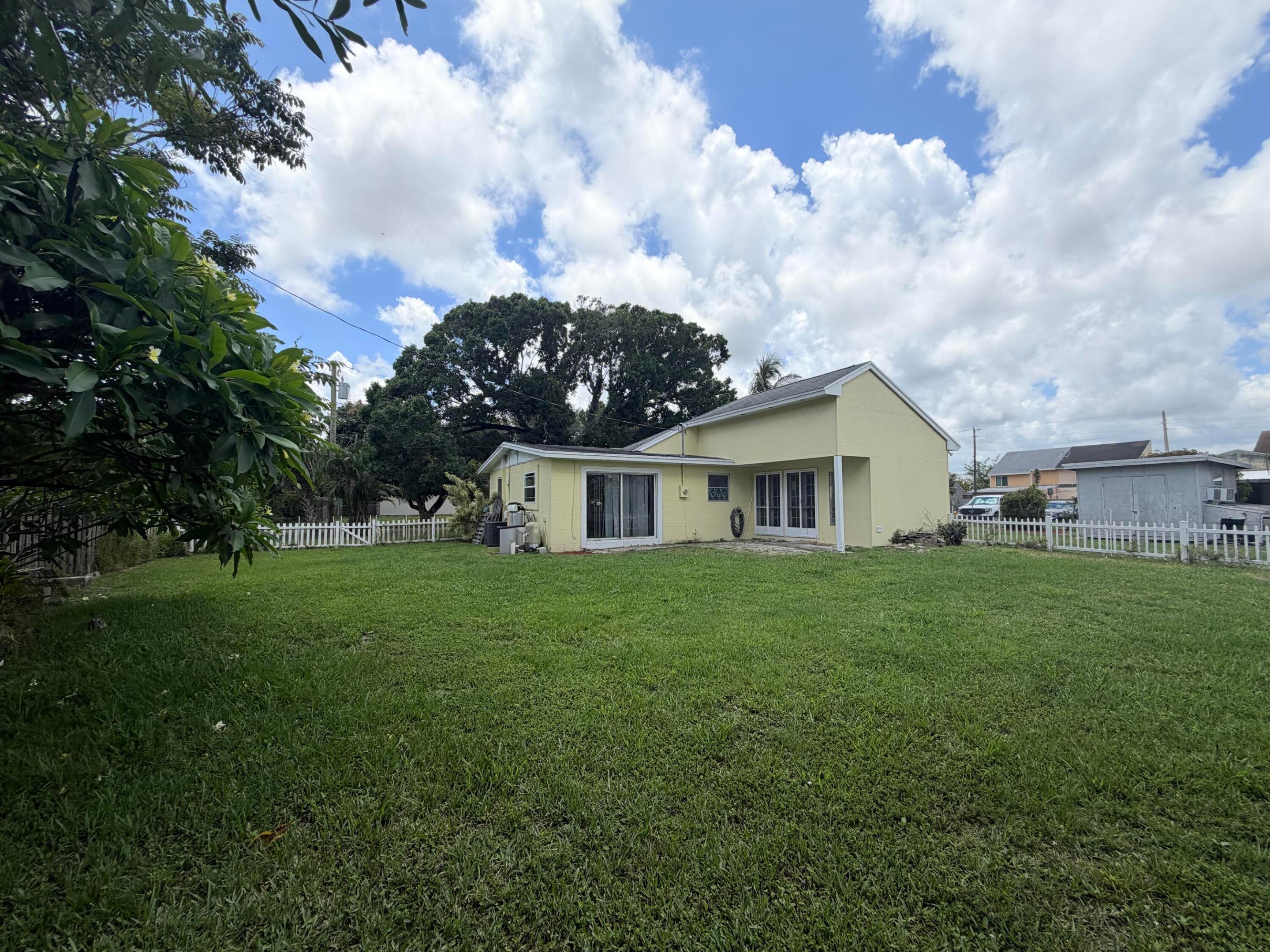 4905 Williams Road Property Photo 14