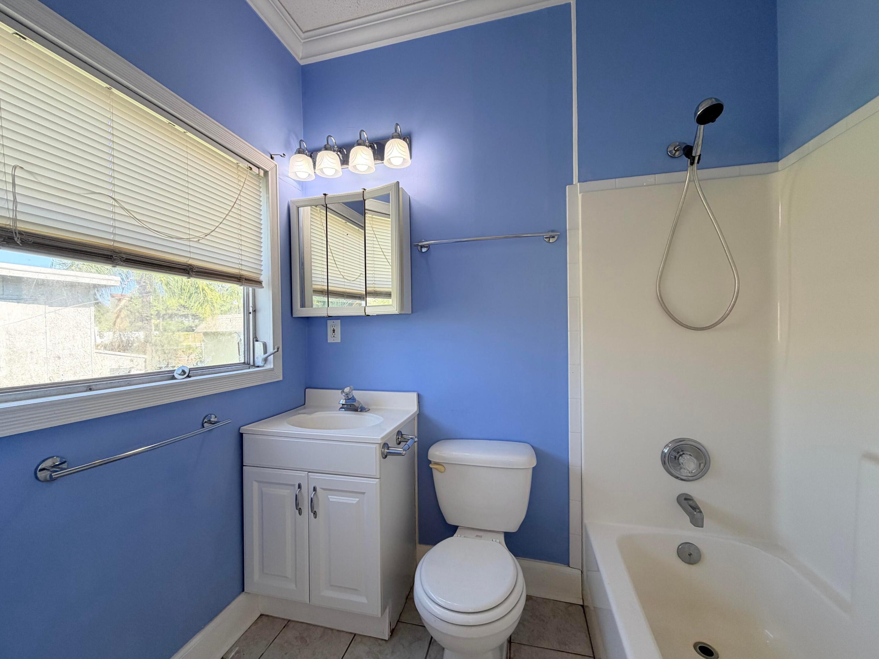 4905 Williams Road Property Photo 27