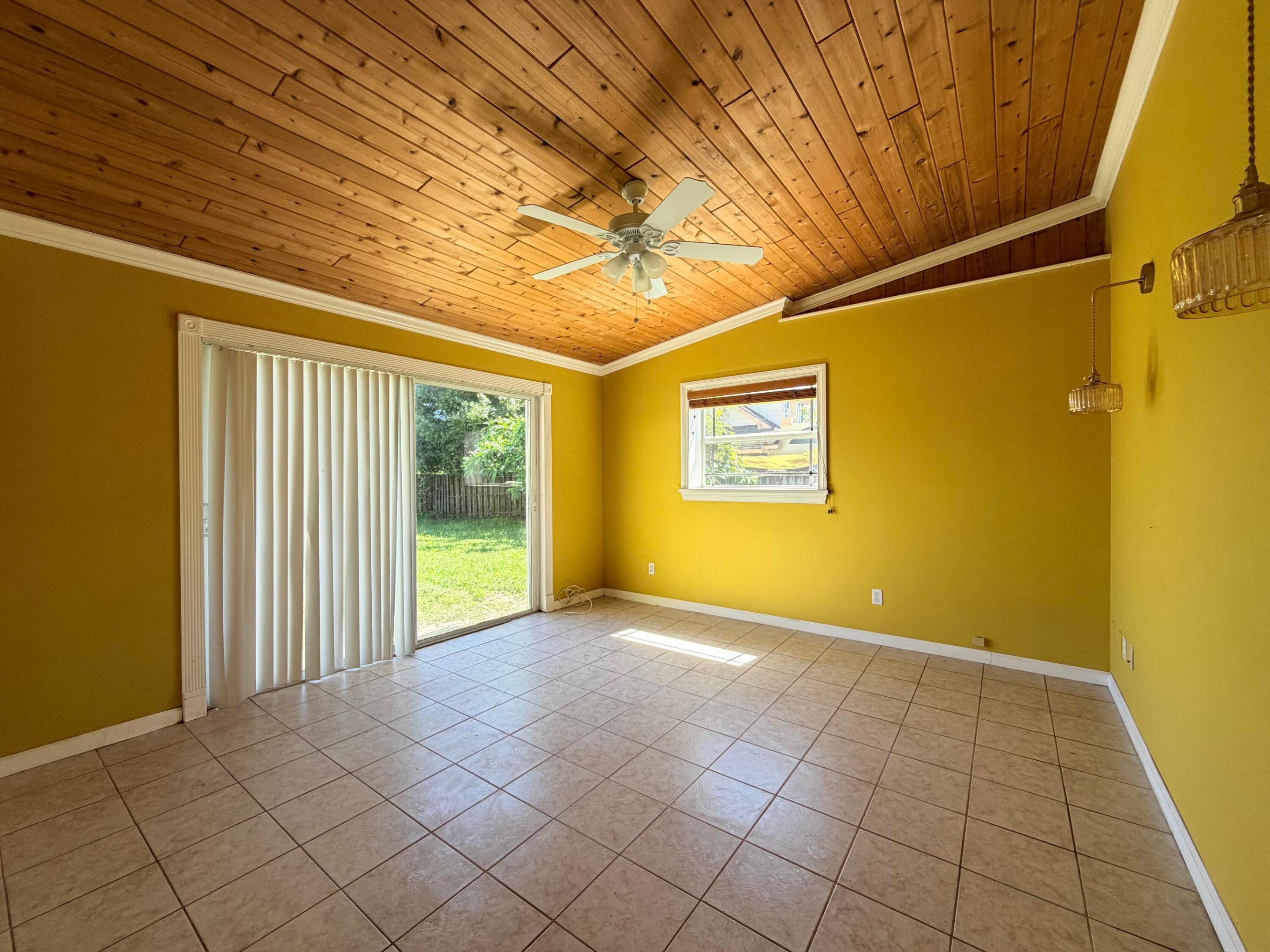 4905 Williams Road Property Photo 33