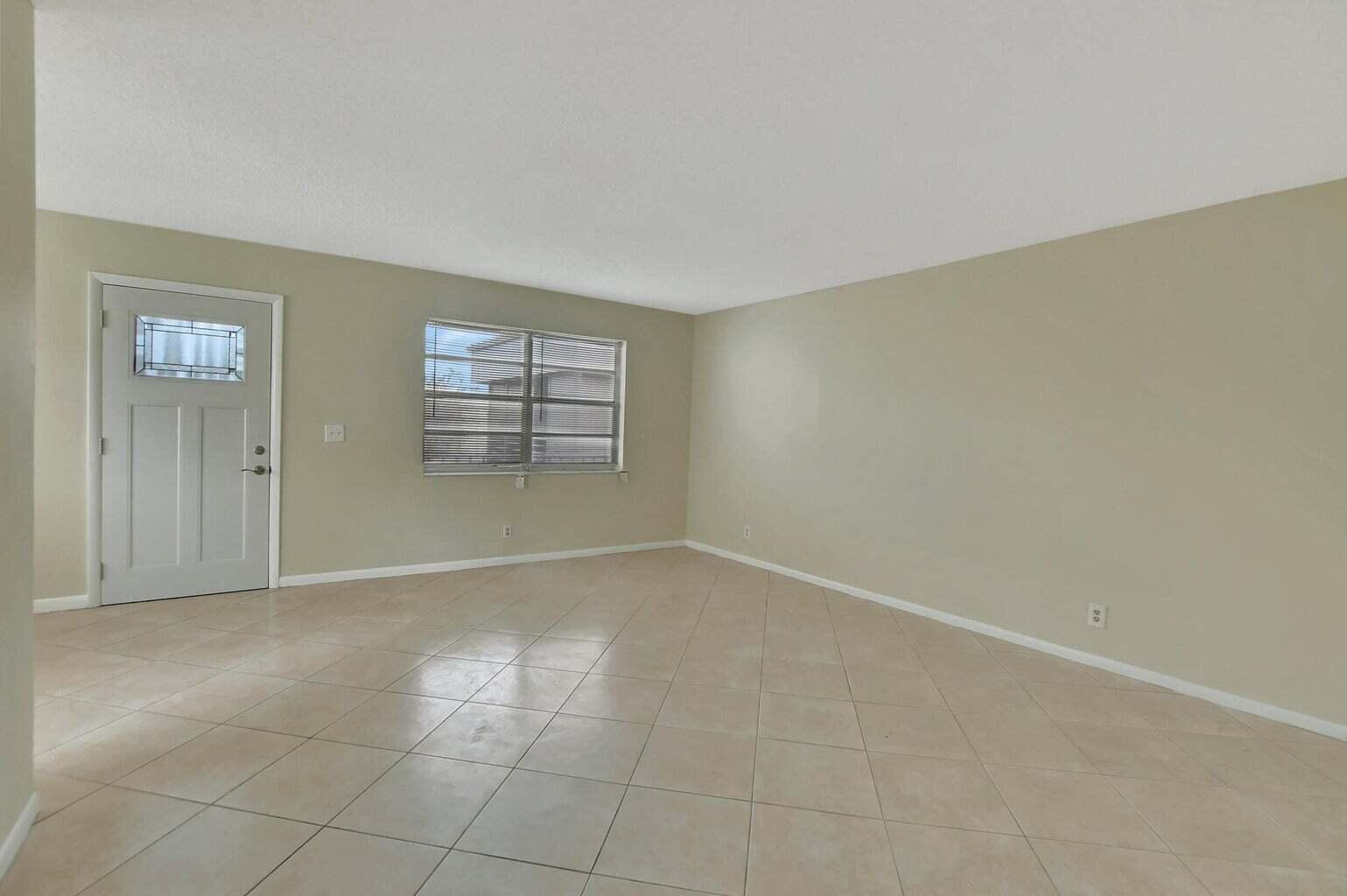 187 Normandy D Property Photo 12