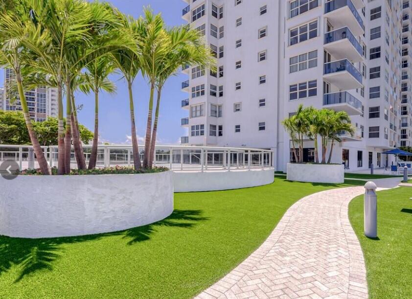 3015 N Ocean Boulevard 15a Property Photo 17