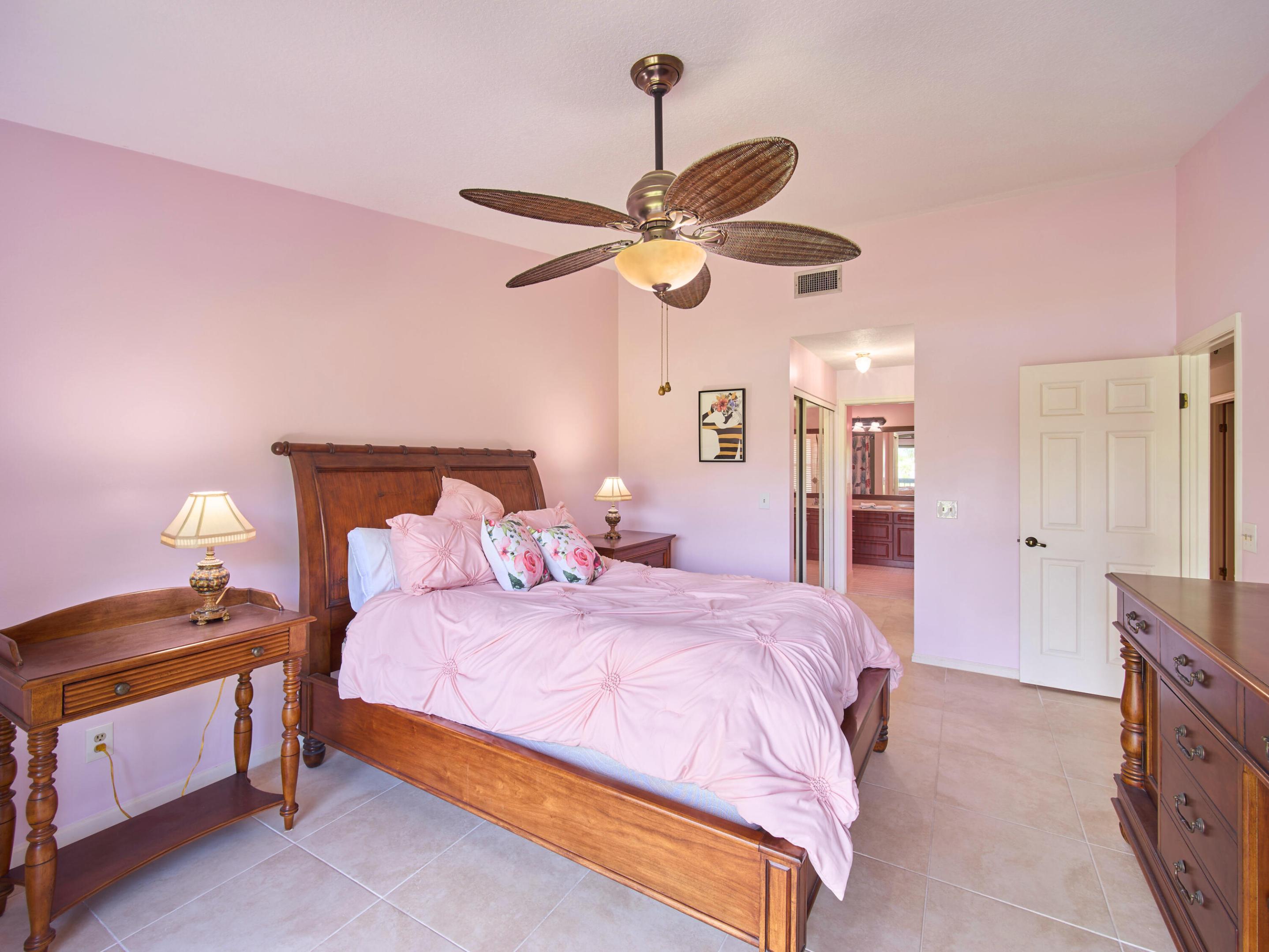 832 Windermere Way Property Photo 18
