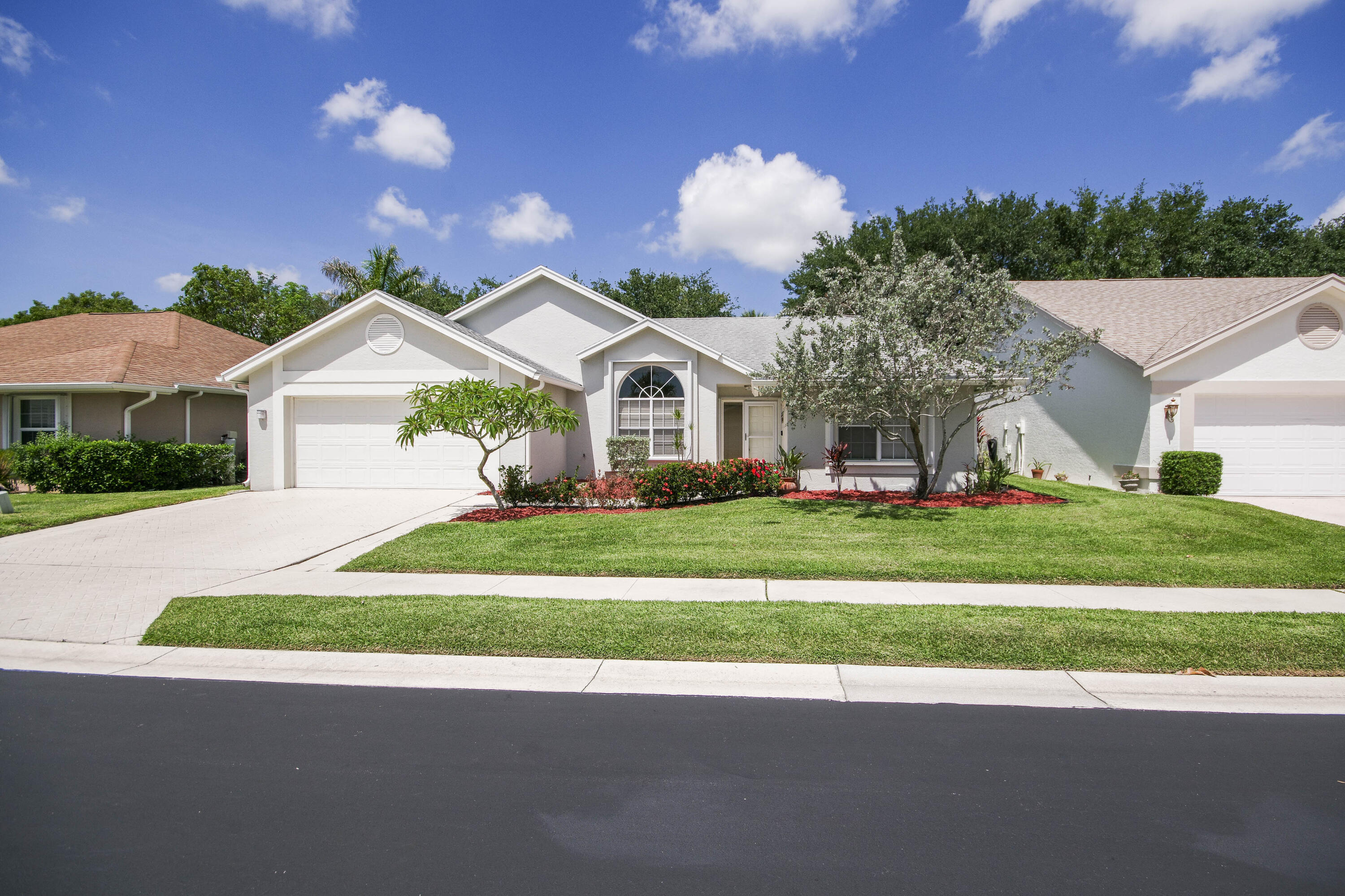 252 Moccasin Trail W Property Photo 27