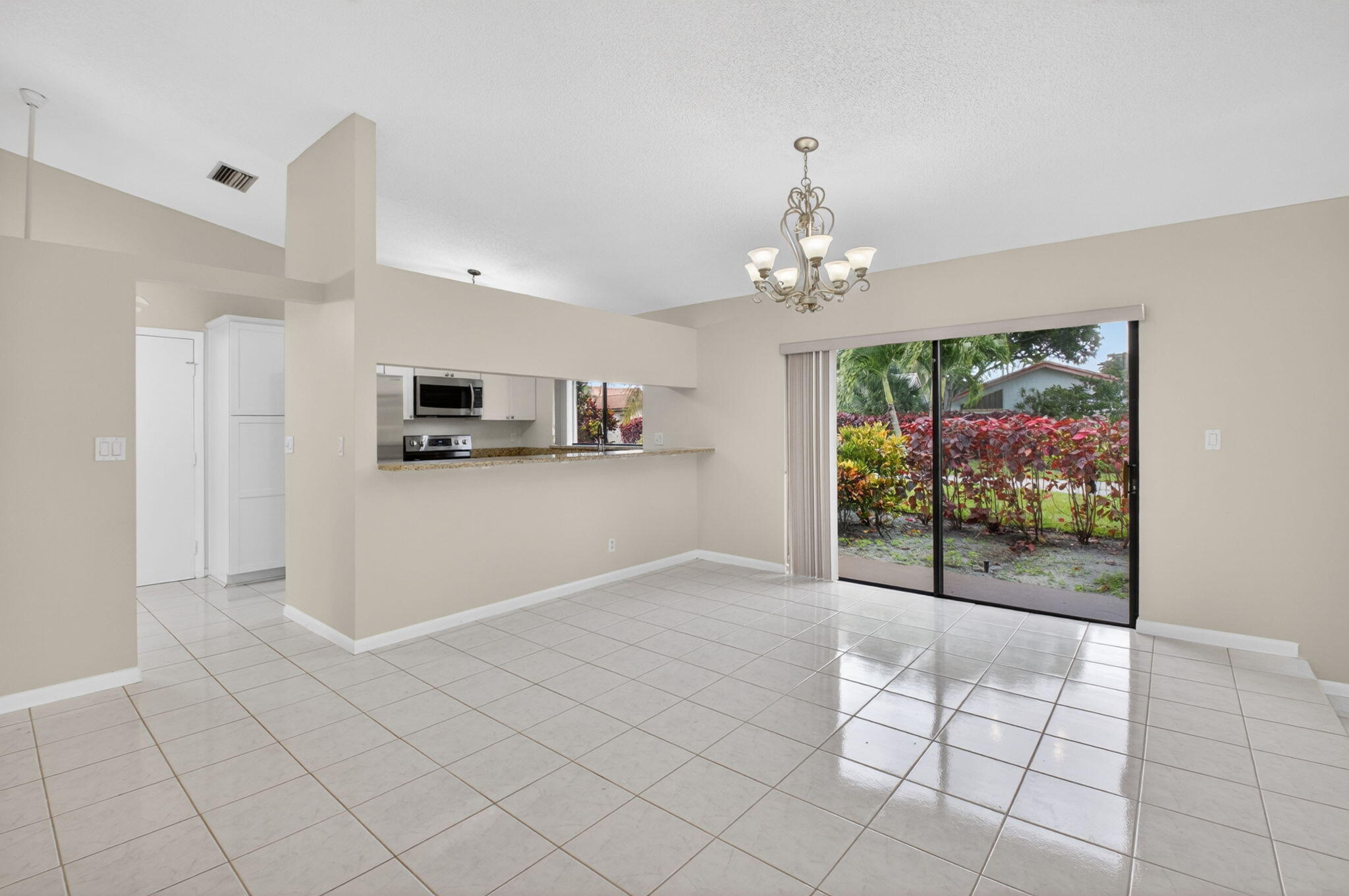 5580 Piping Rock Drive Property Photo 6