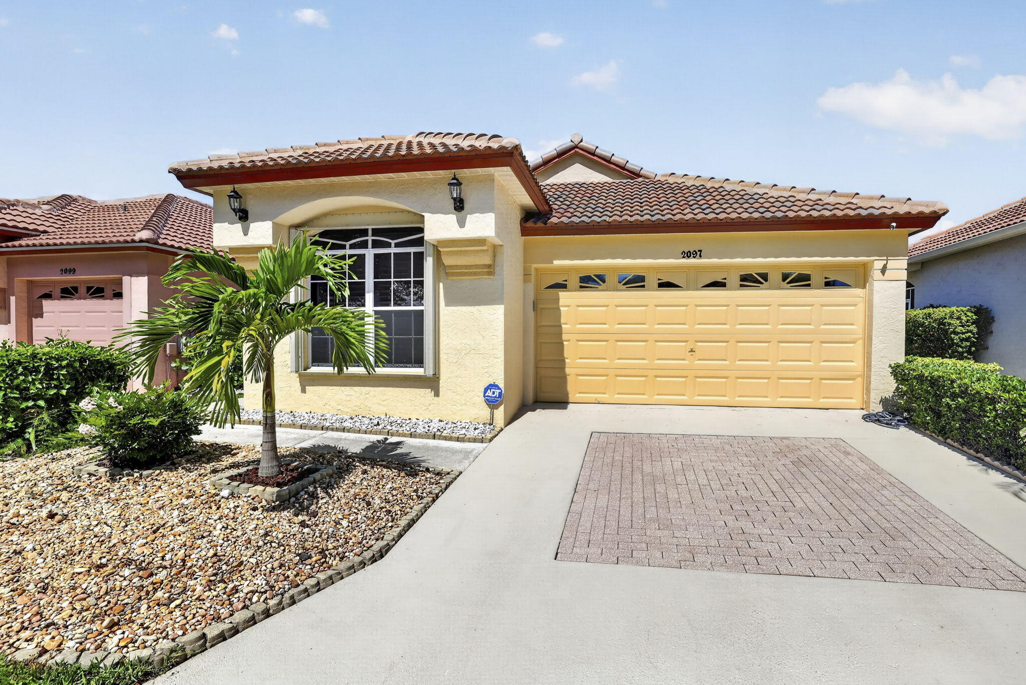 2097 Bonisle Circle Property Photo 4