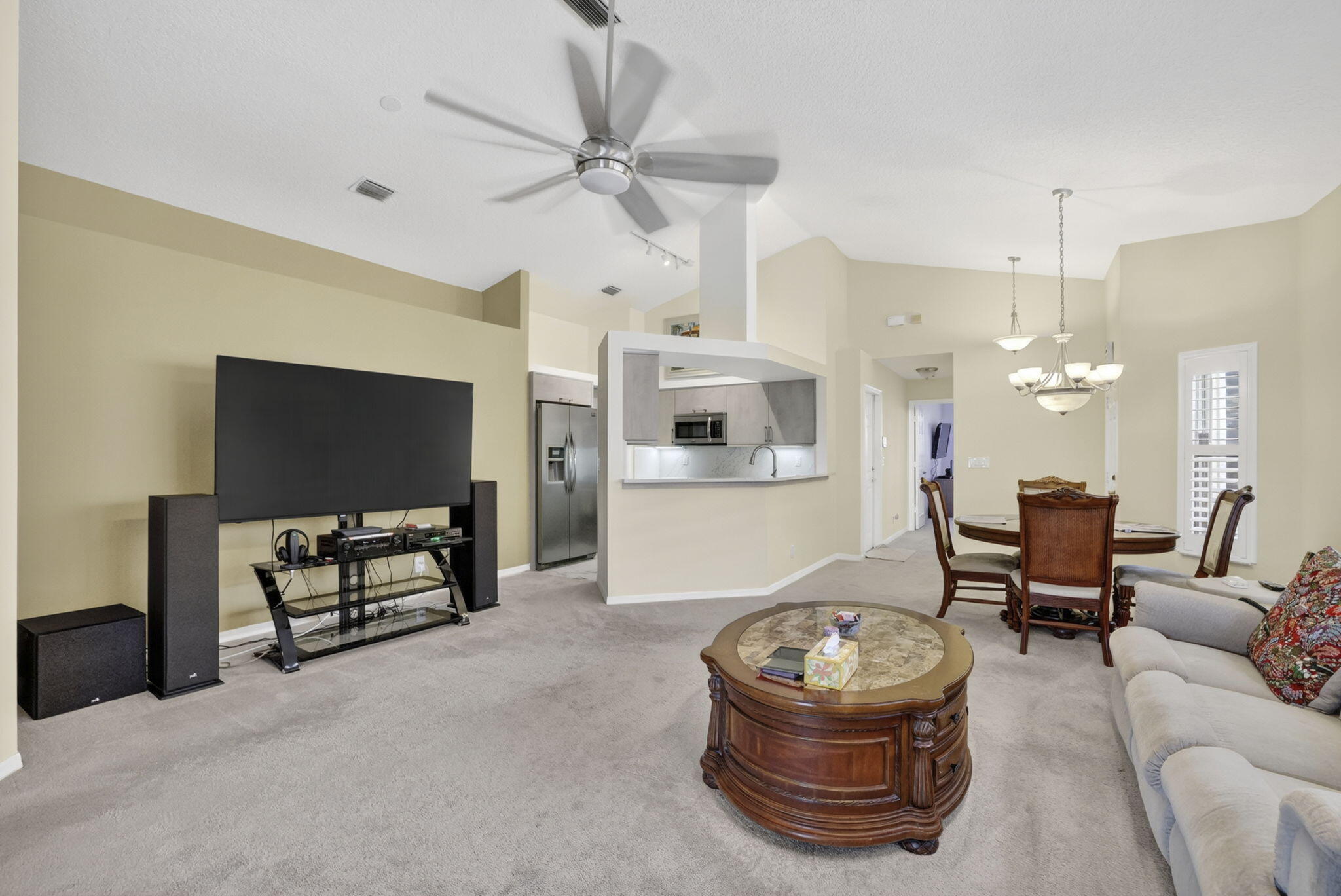 2097 Bonisle Circle Property Photo 6