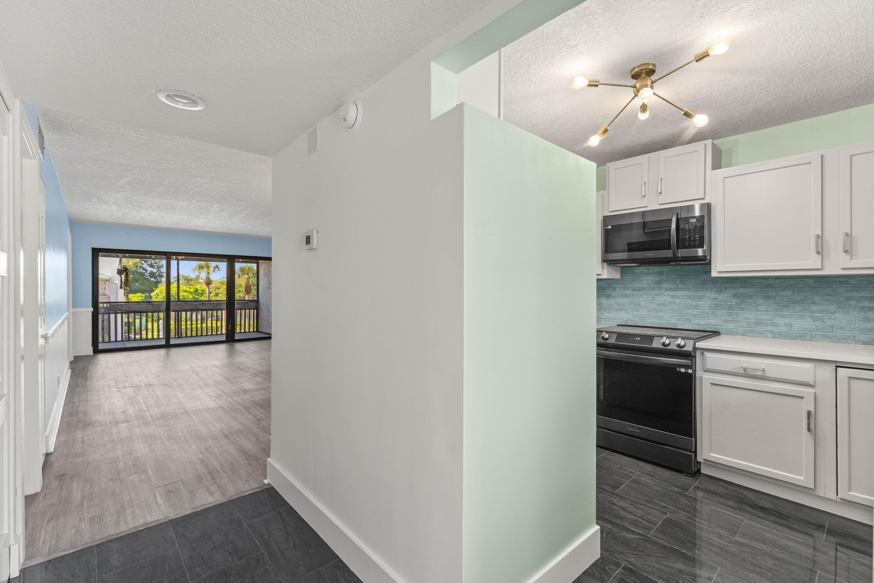 412 Southwind Drive B2 Property Photo 13