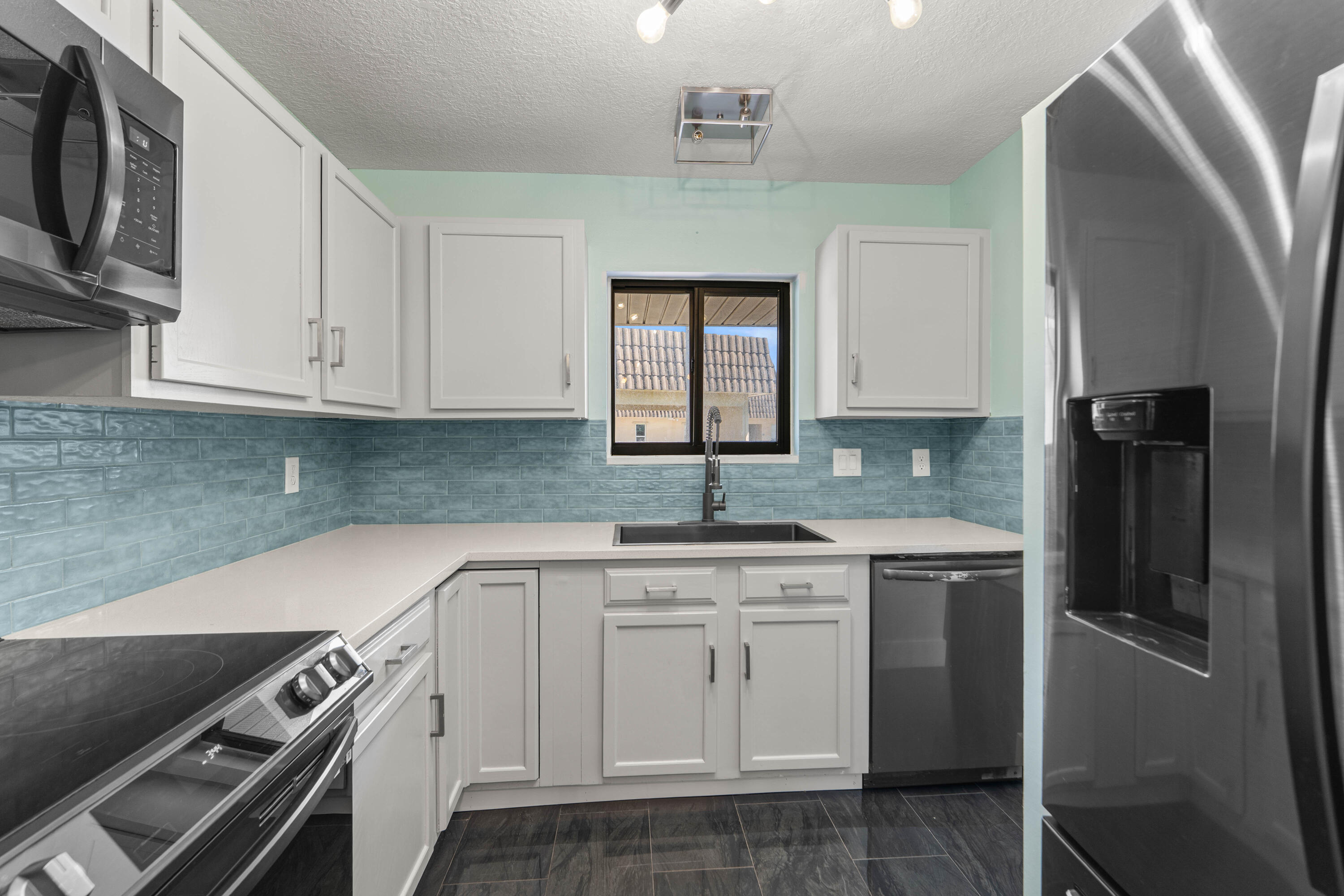 412 Southwind Drive B2 Property Photo 16
