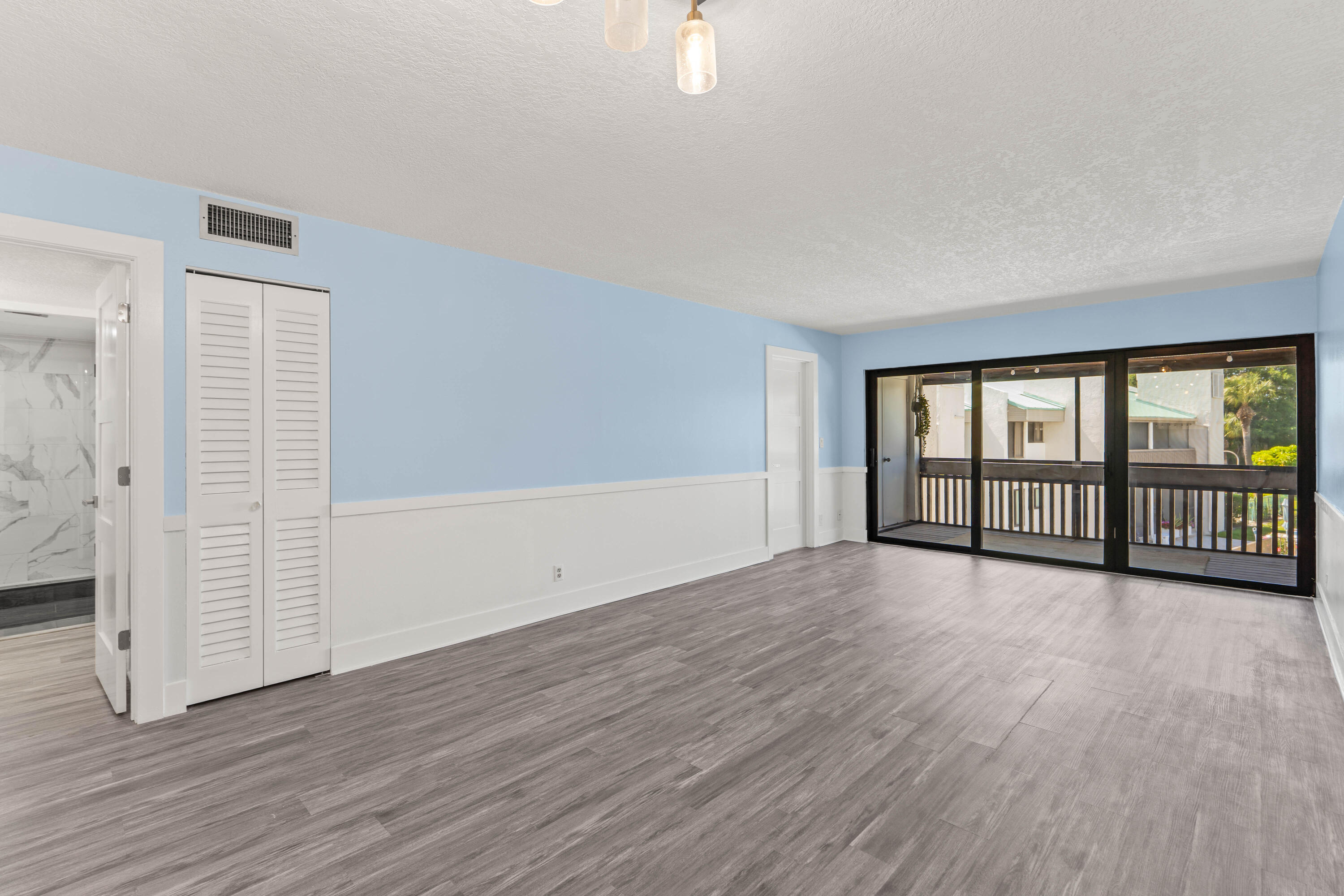412 Southwind Drive B2 Property Photo 20
