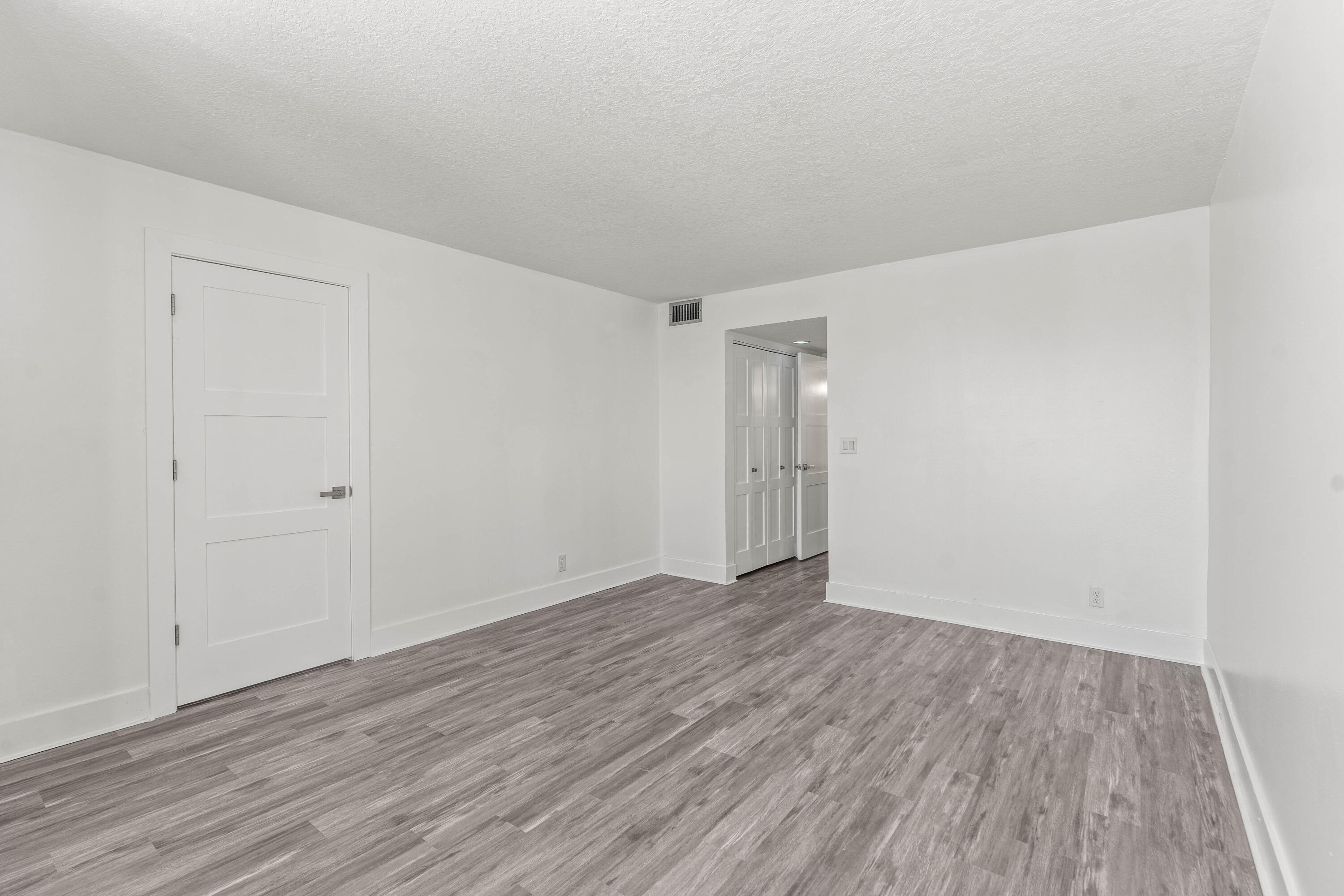 412 Southwind Drive B2 Property Photo 27