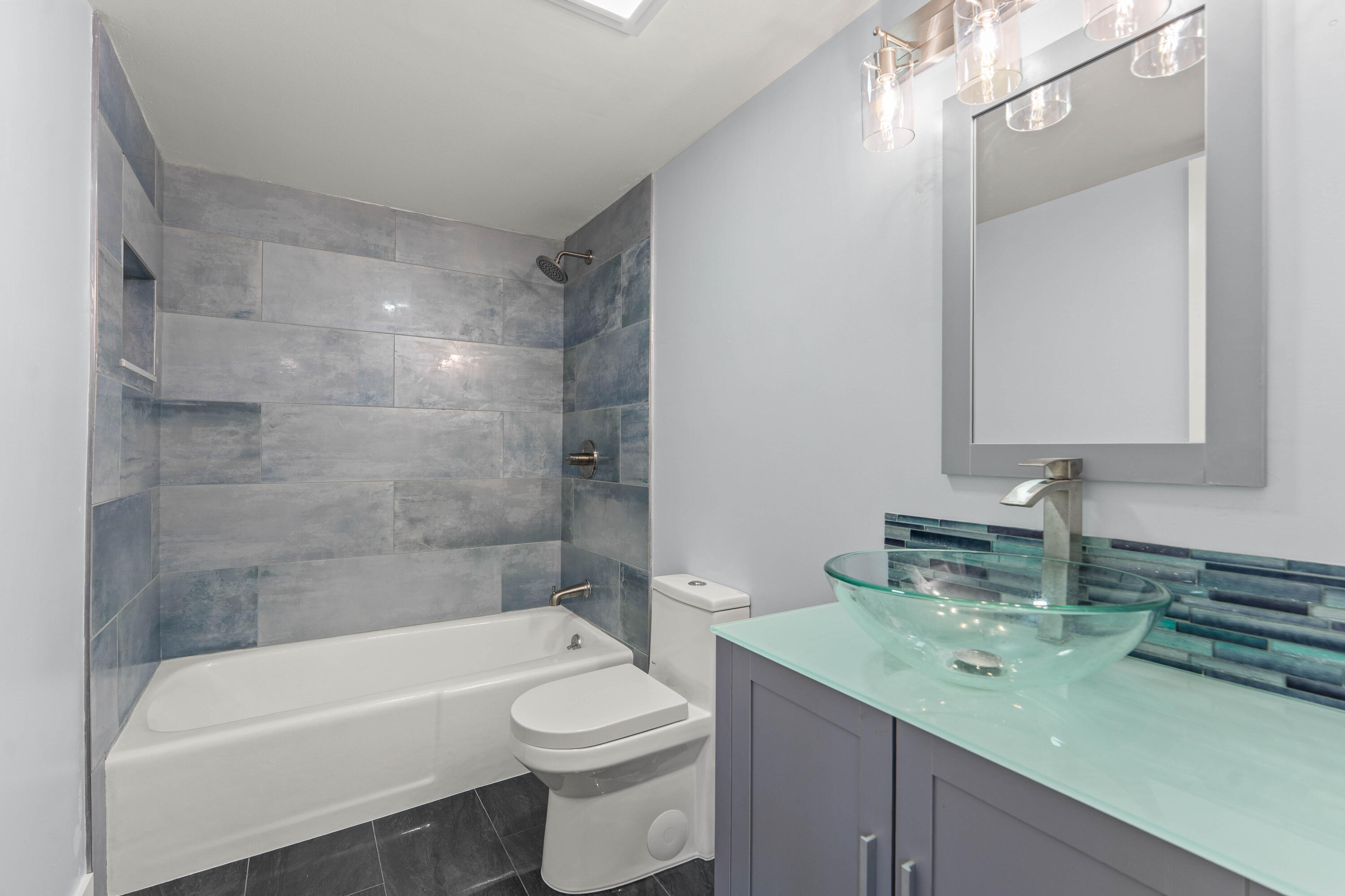 412 Southwind Drive B2 Property Photo 28