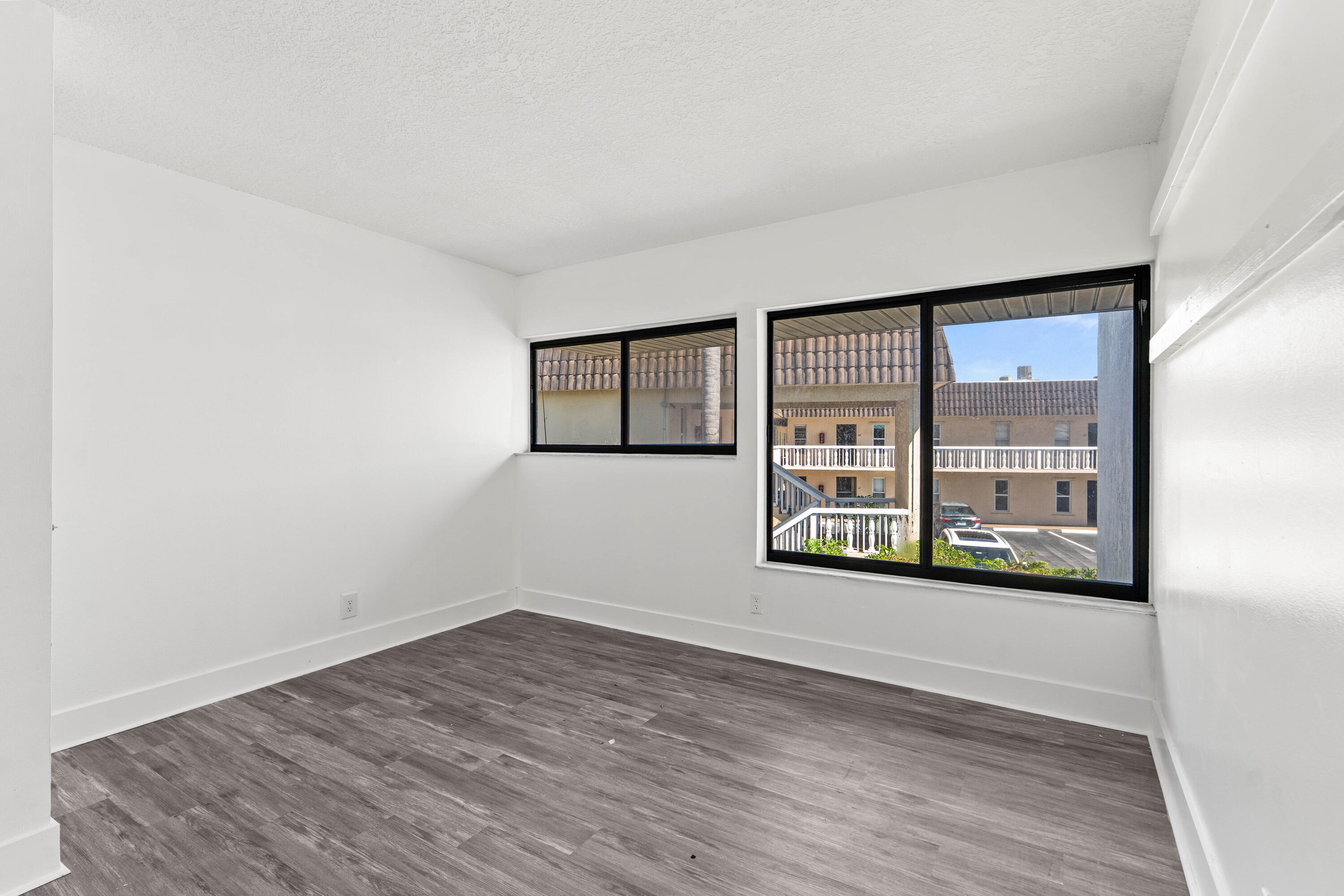 412 Southwind Drive B2 Property Photo 29