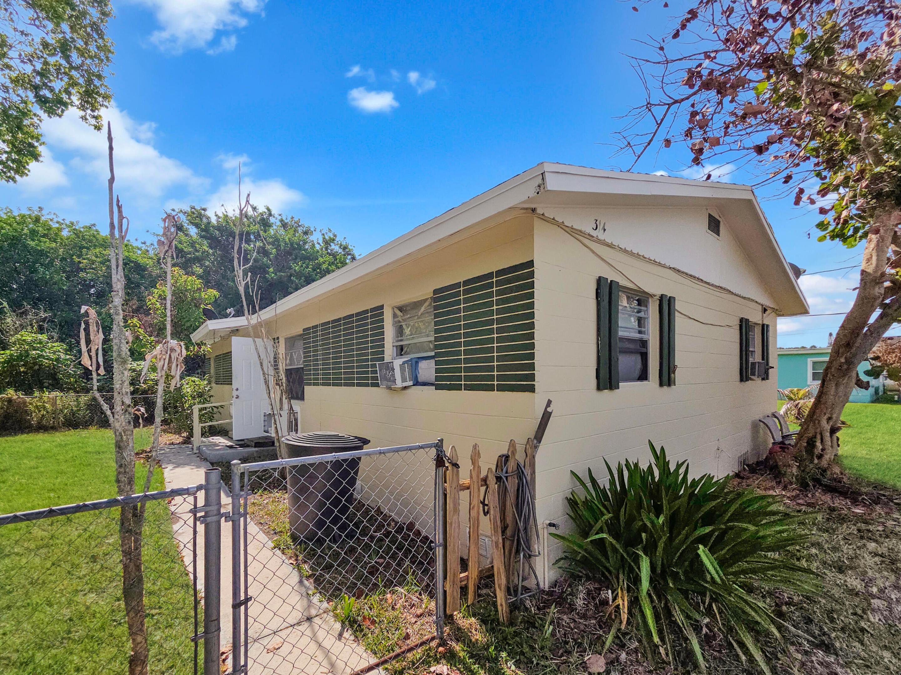 314 Dickson Drive Property Photo 1