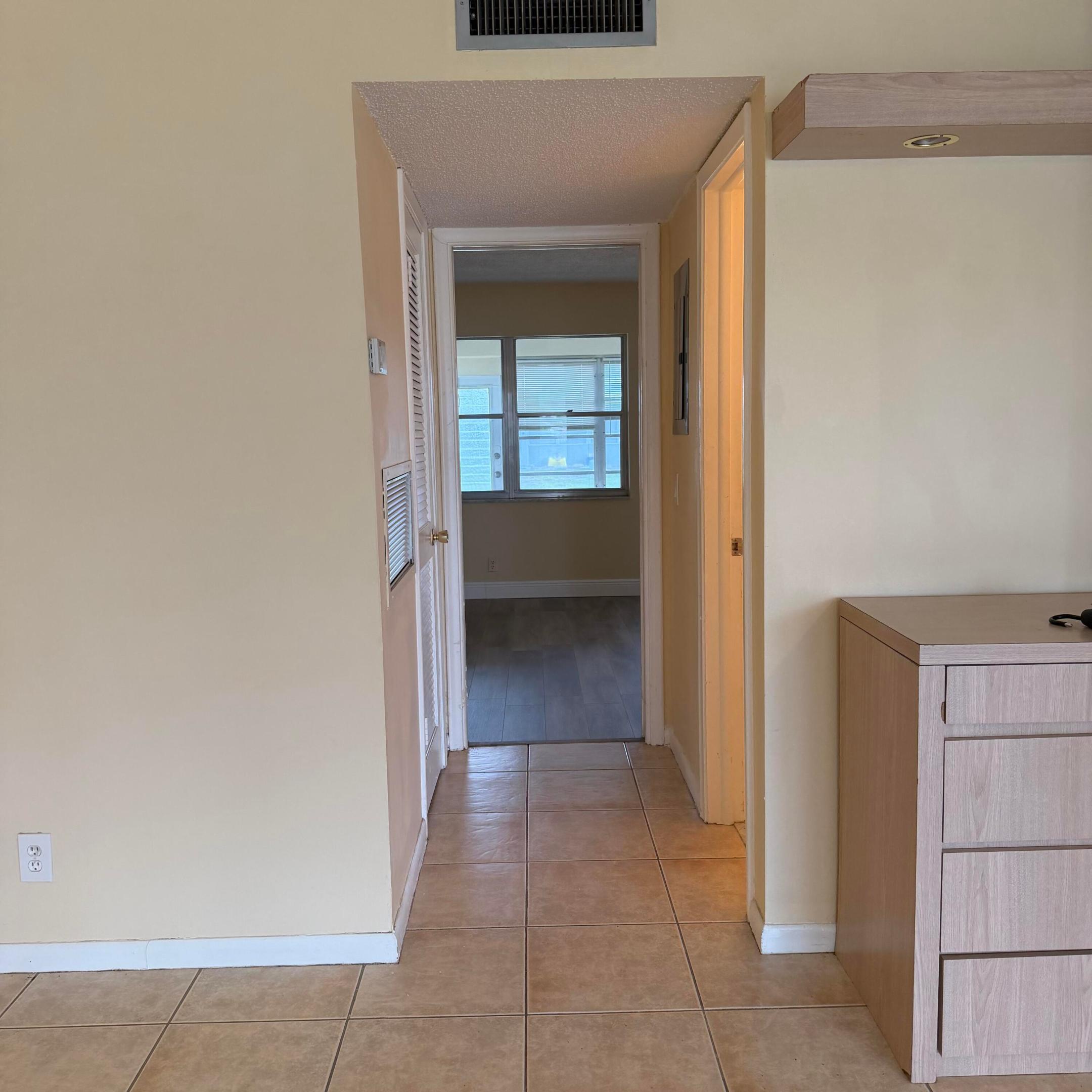 707 High Point Boulevard N Unit C Property Photo 9