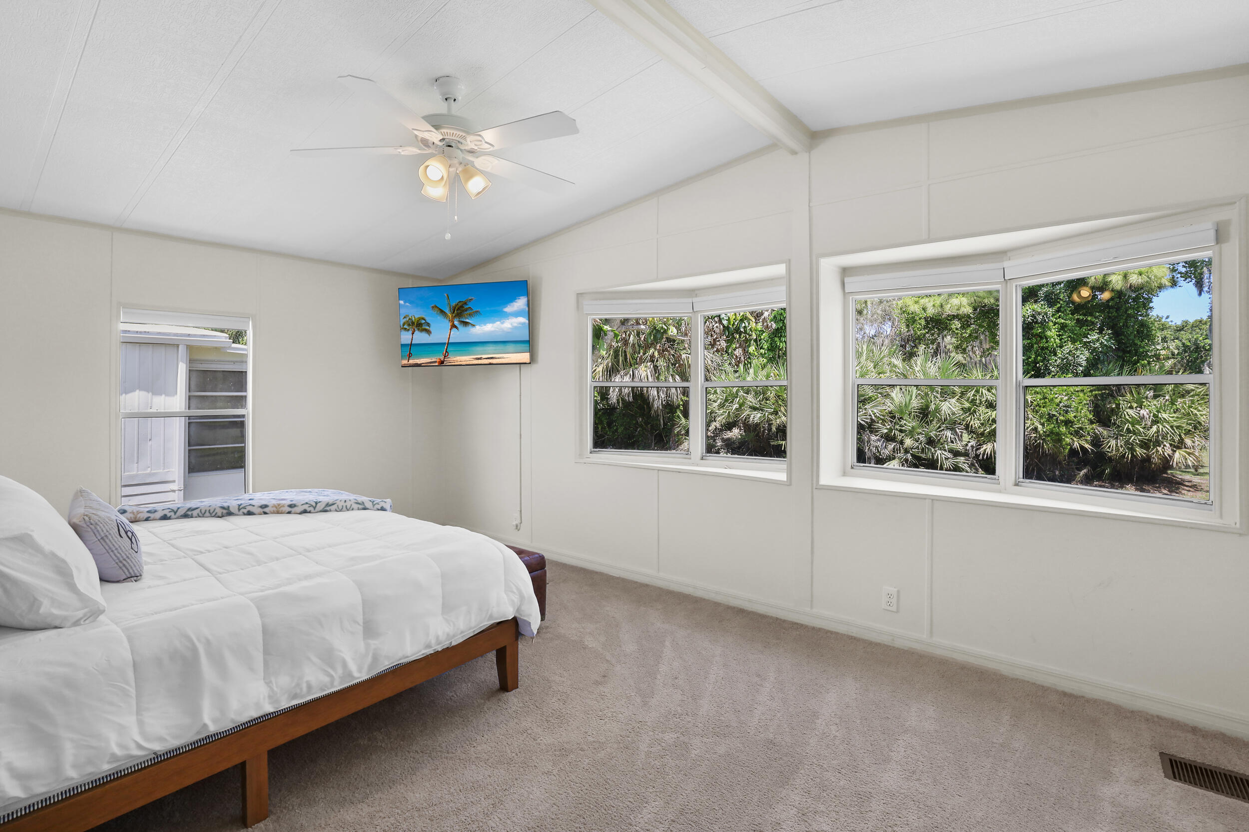 70 Golf Drive Property Photo 20
