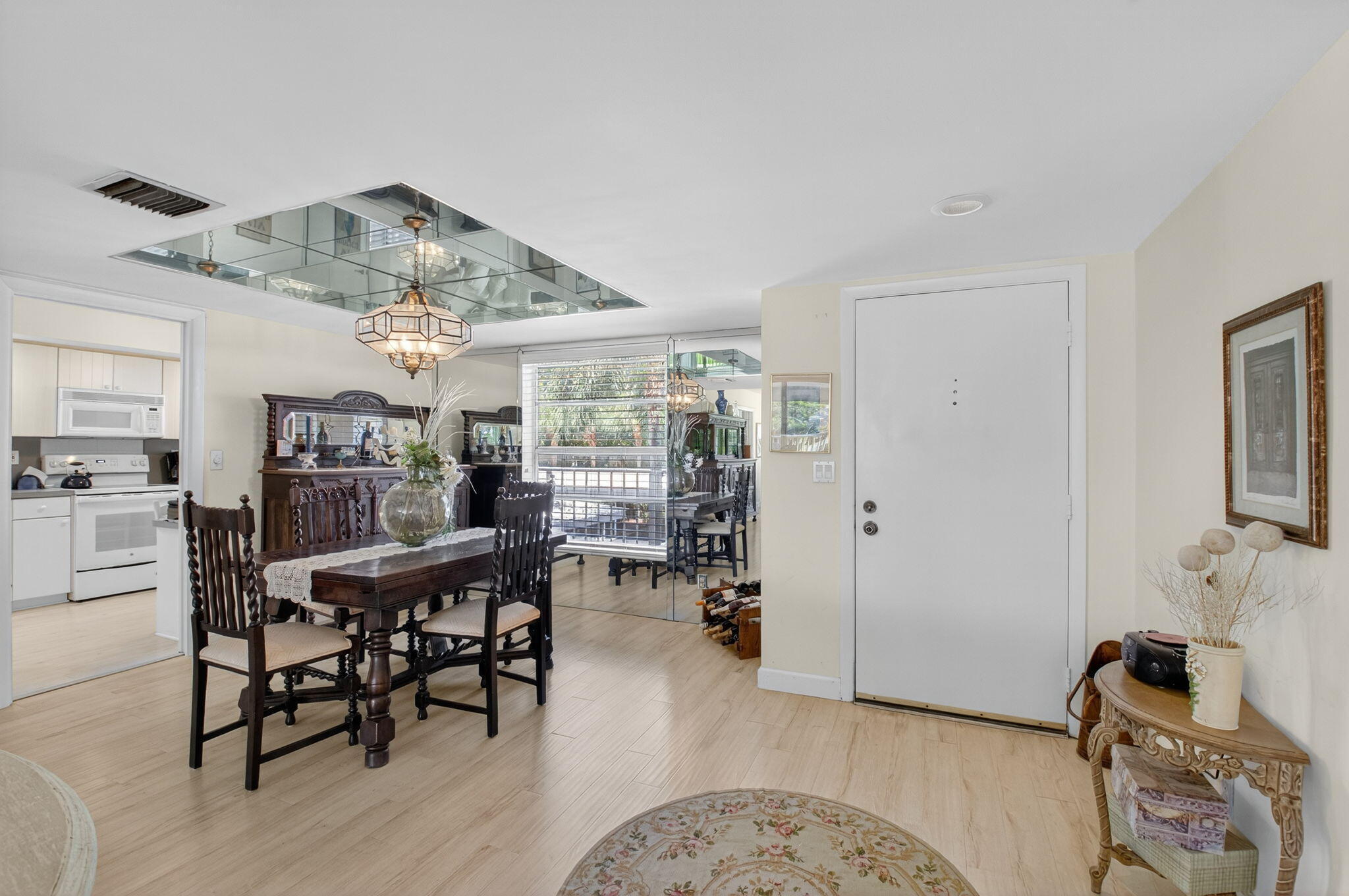 1 Harbourside Drive 4205 Property Photo 8