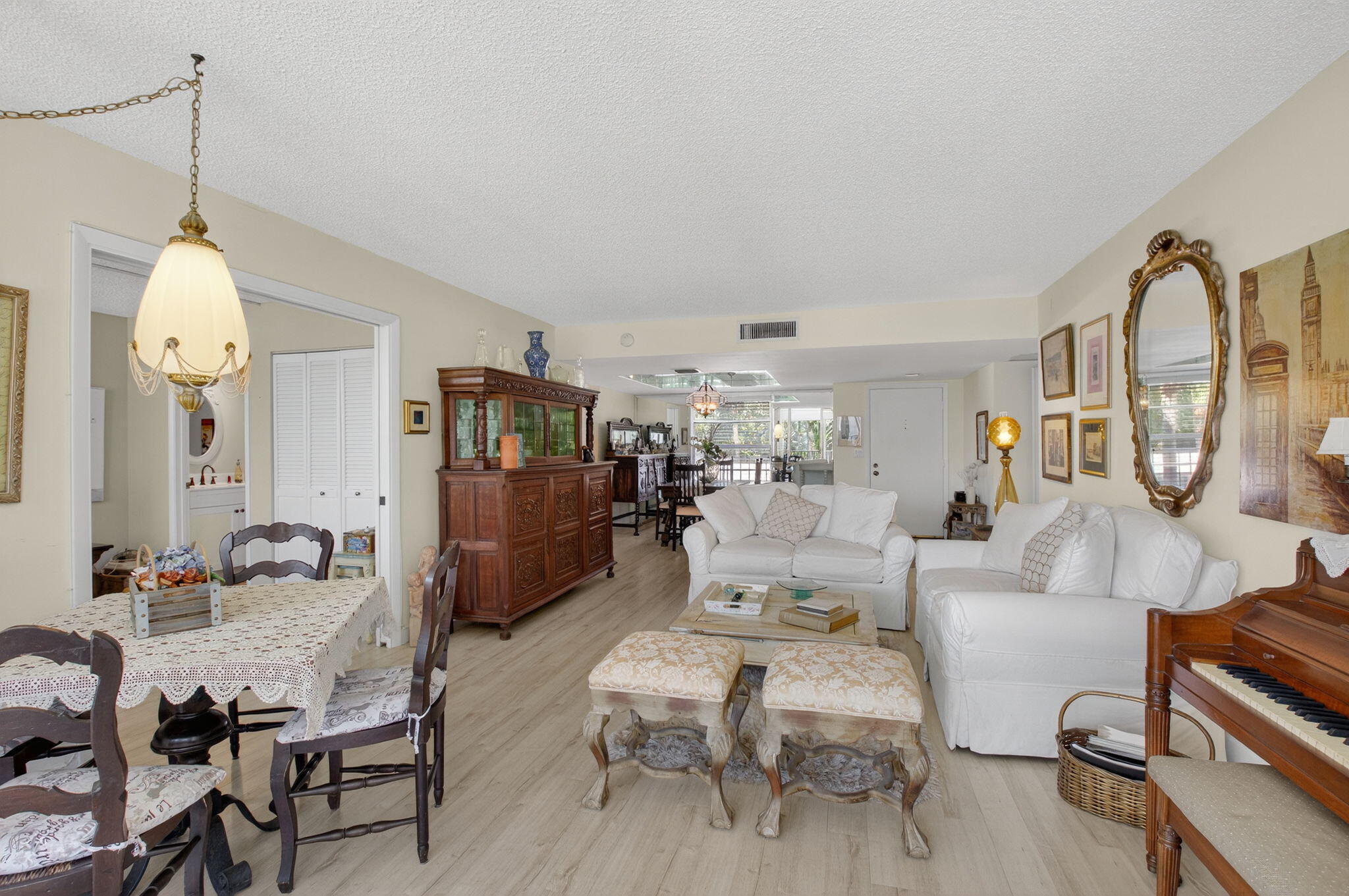 1 Harbourside Drive 4205 Property Photo 16
