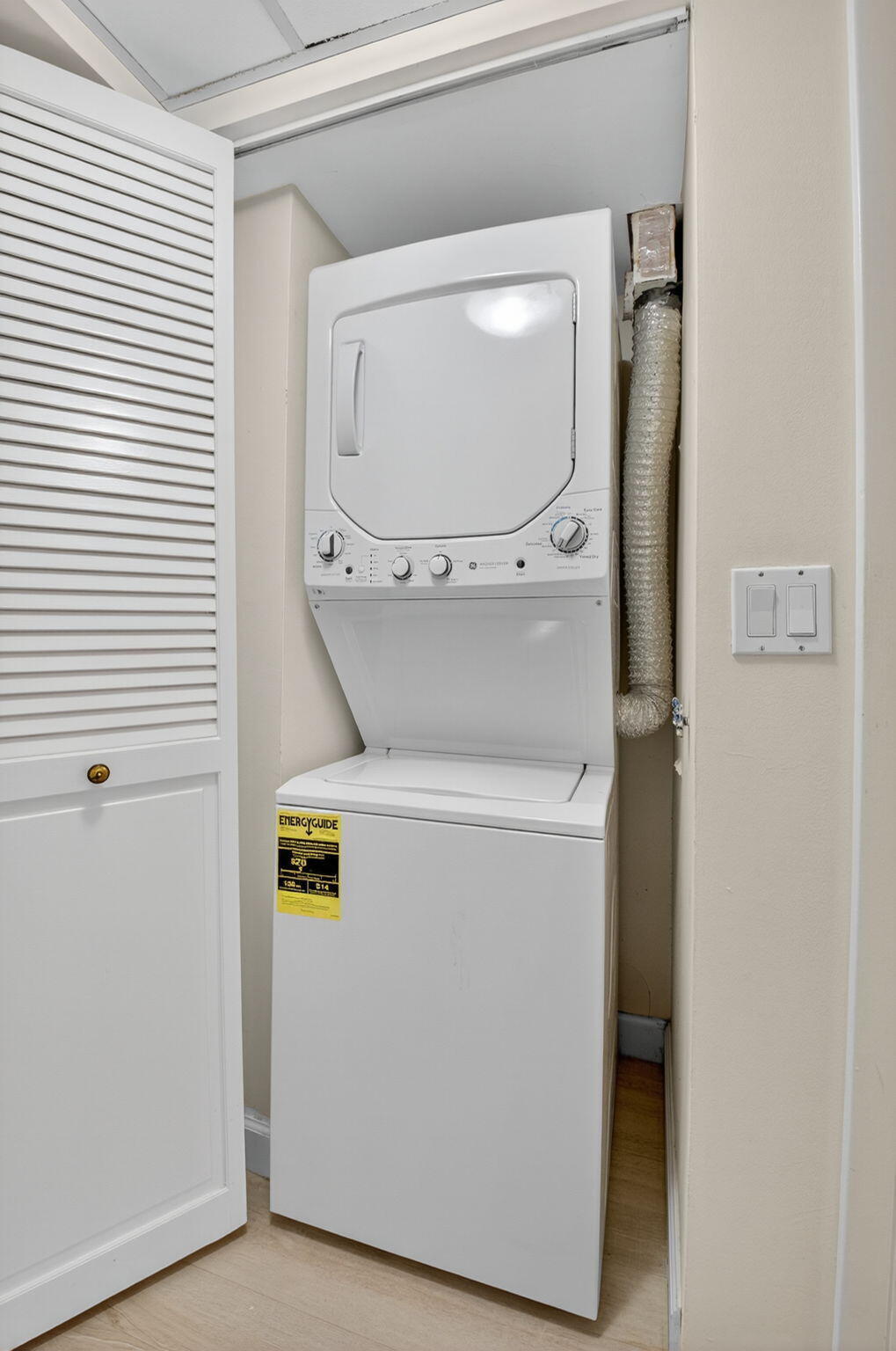 1 Harbourside Drive 4205 Property Photo 35