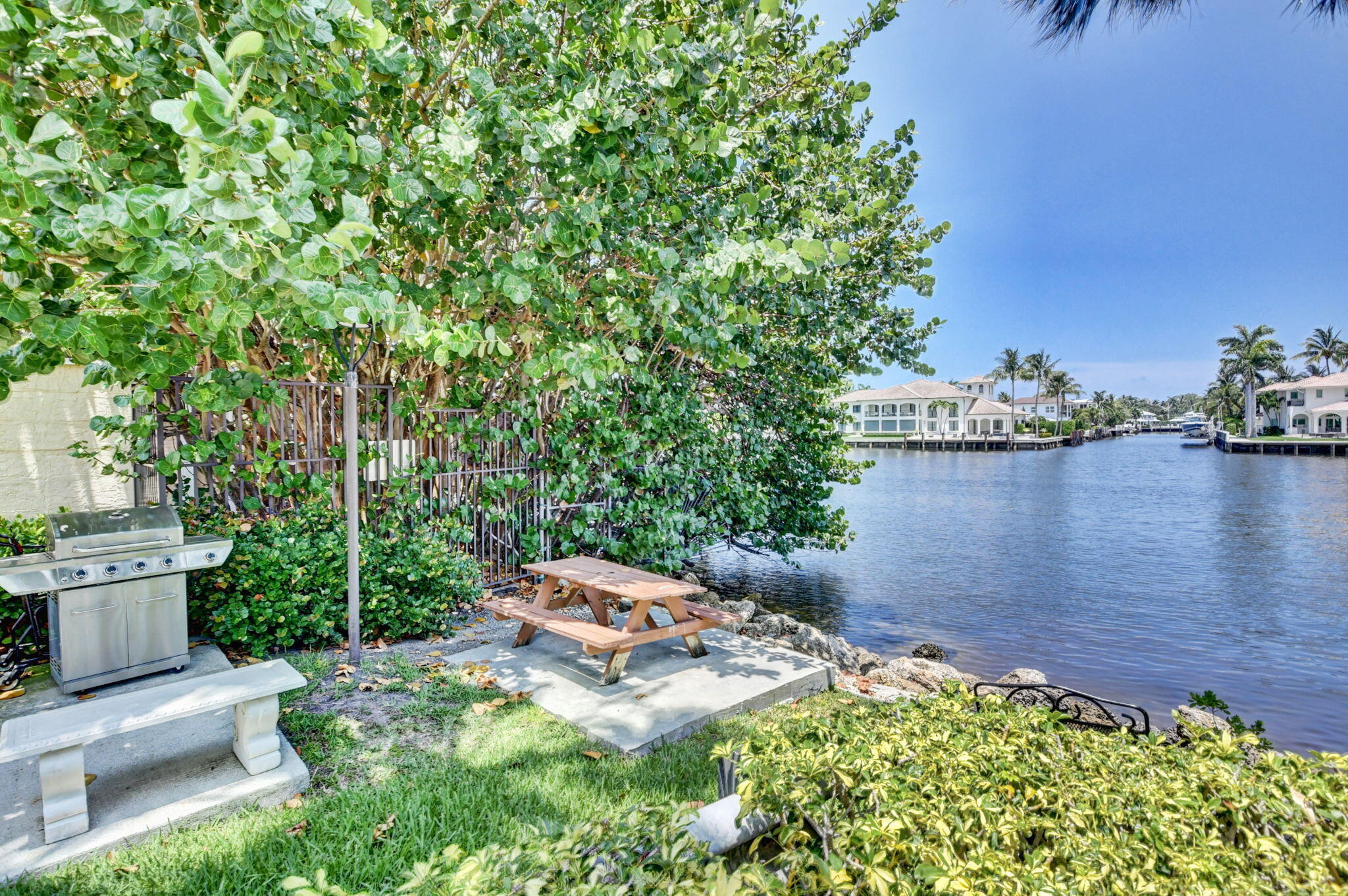 1 Harbourside Drive 4205 Property Photo 57