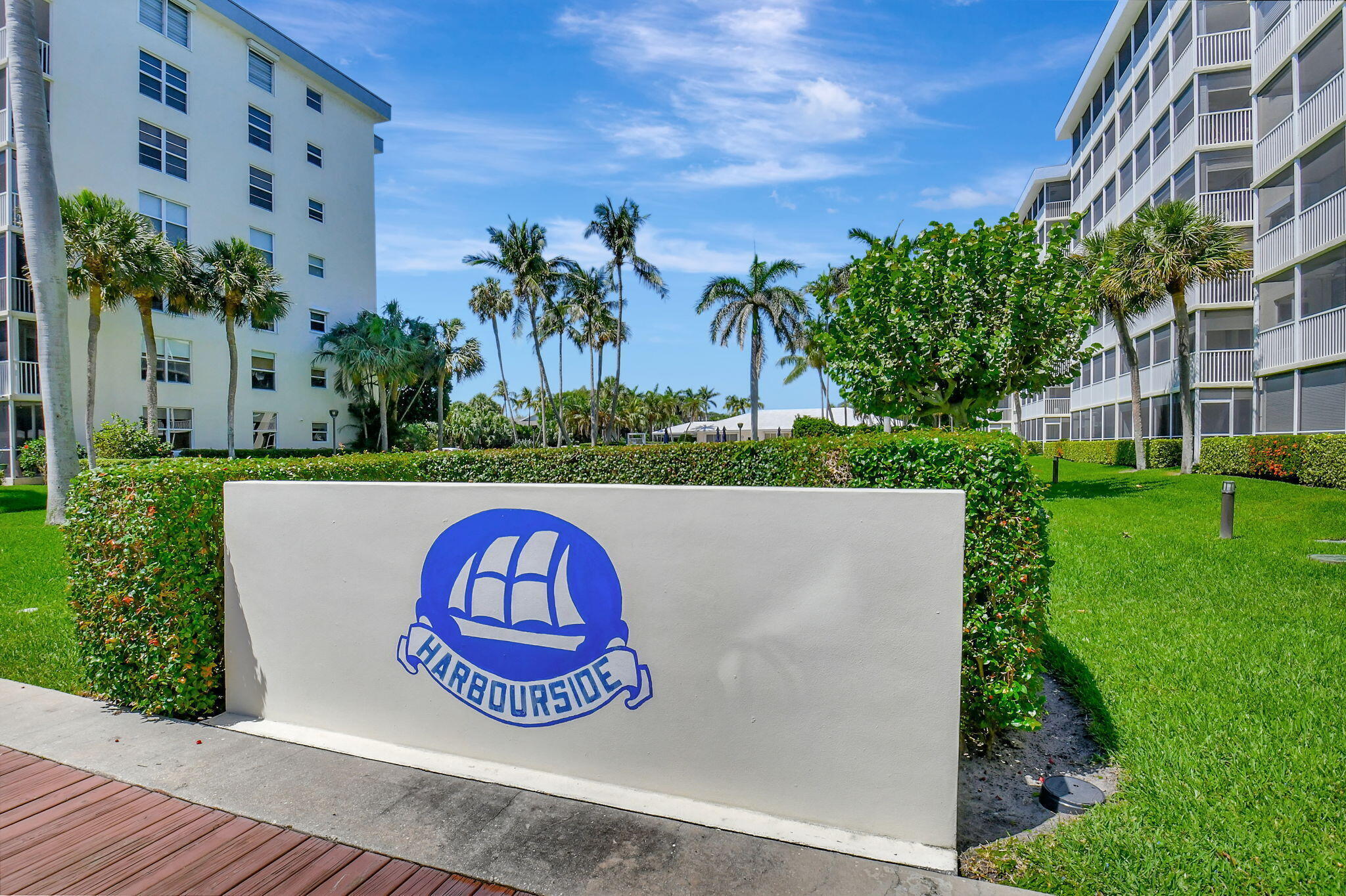 1 Harbourside Drive 4205 Property Photo 61