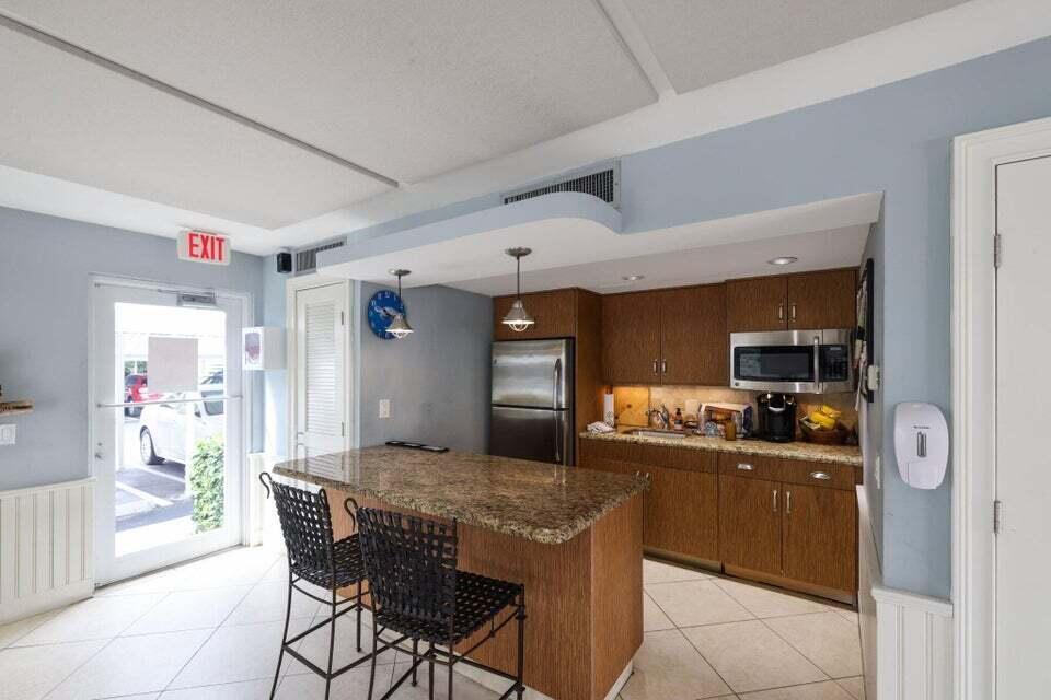 1 Harbourside Drive 4205 Property Photo 75
