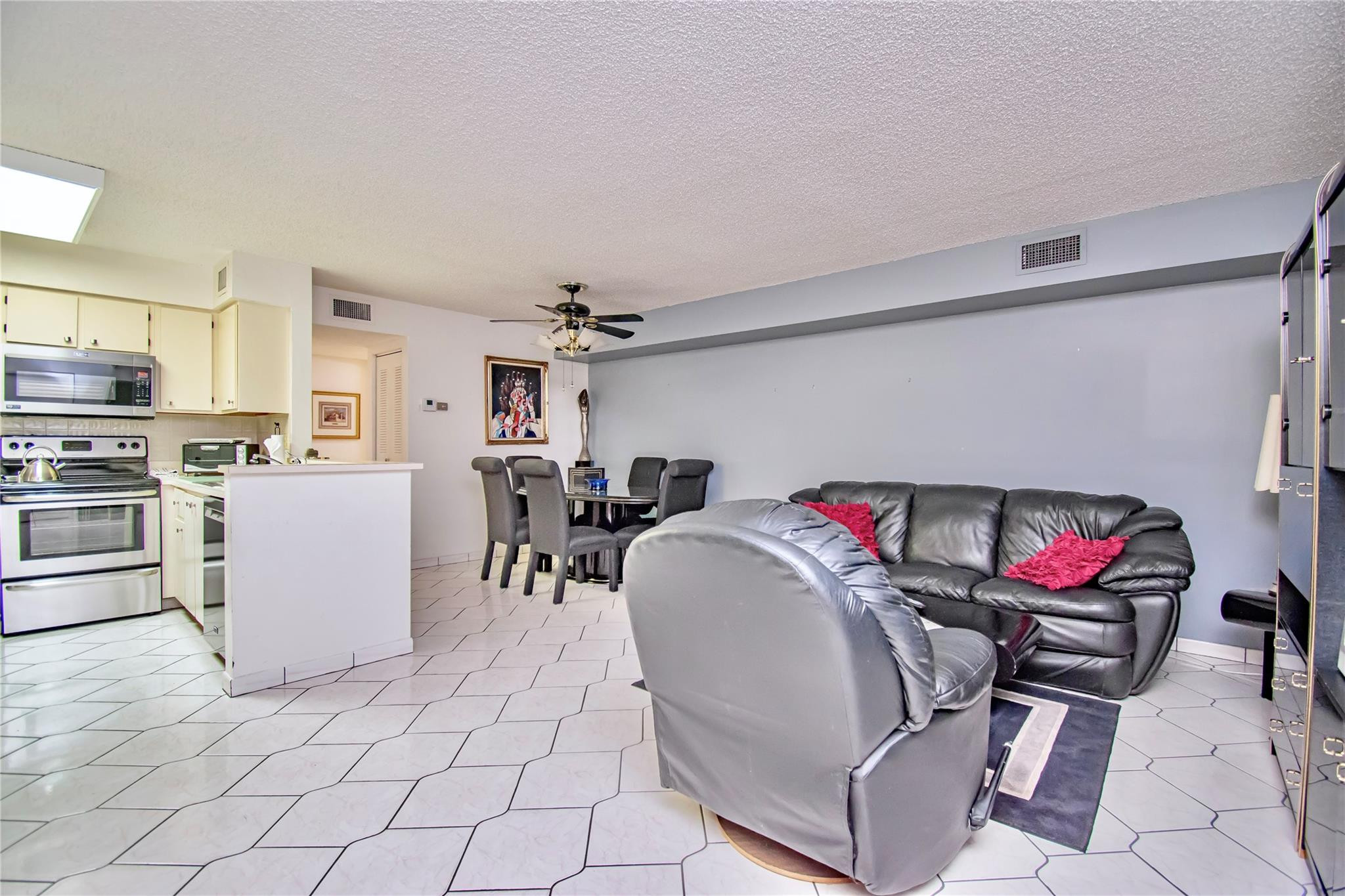 14895 Builtmore Way Property Photo 9