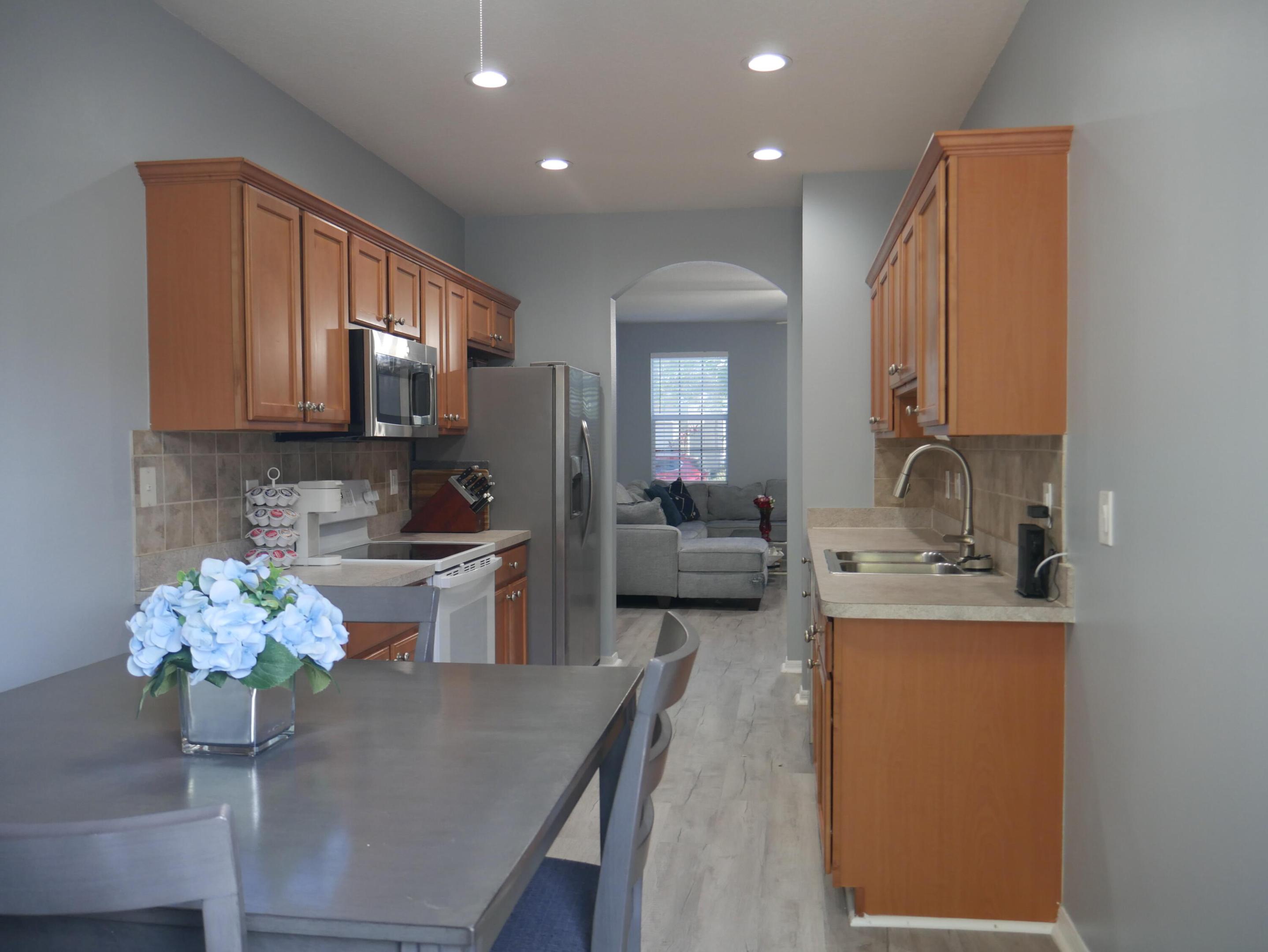 2151 Se Eatonville Drive Property Photo 8