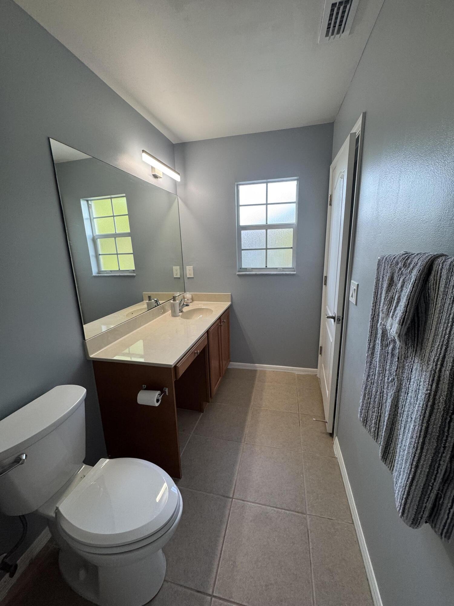 2151 Se Eatonville Drive Property Photo 13