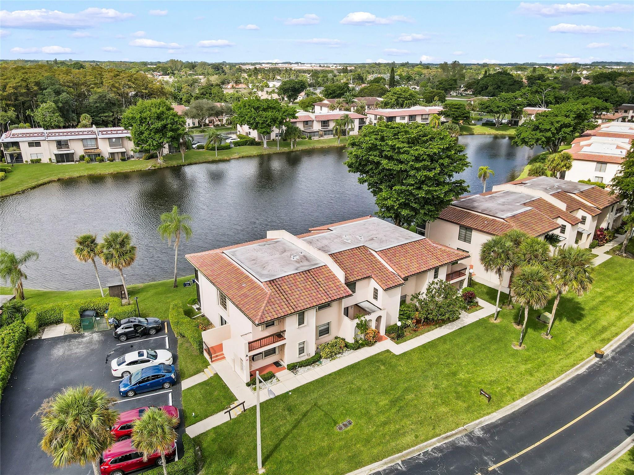 21649 Juego Circle 4 E Property Photo 5