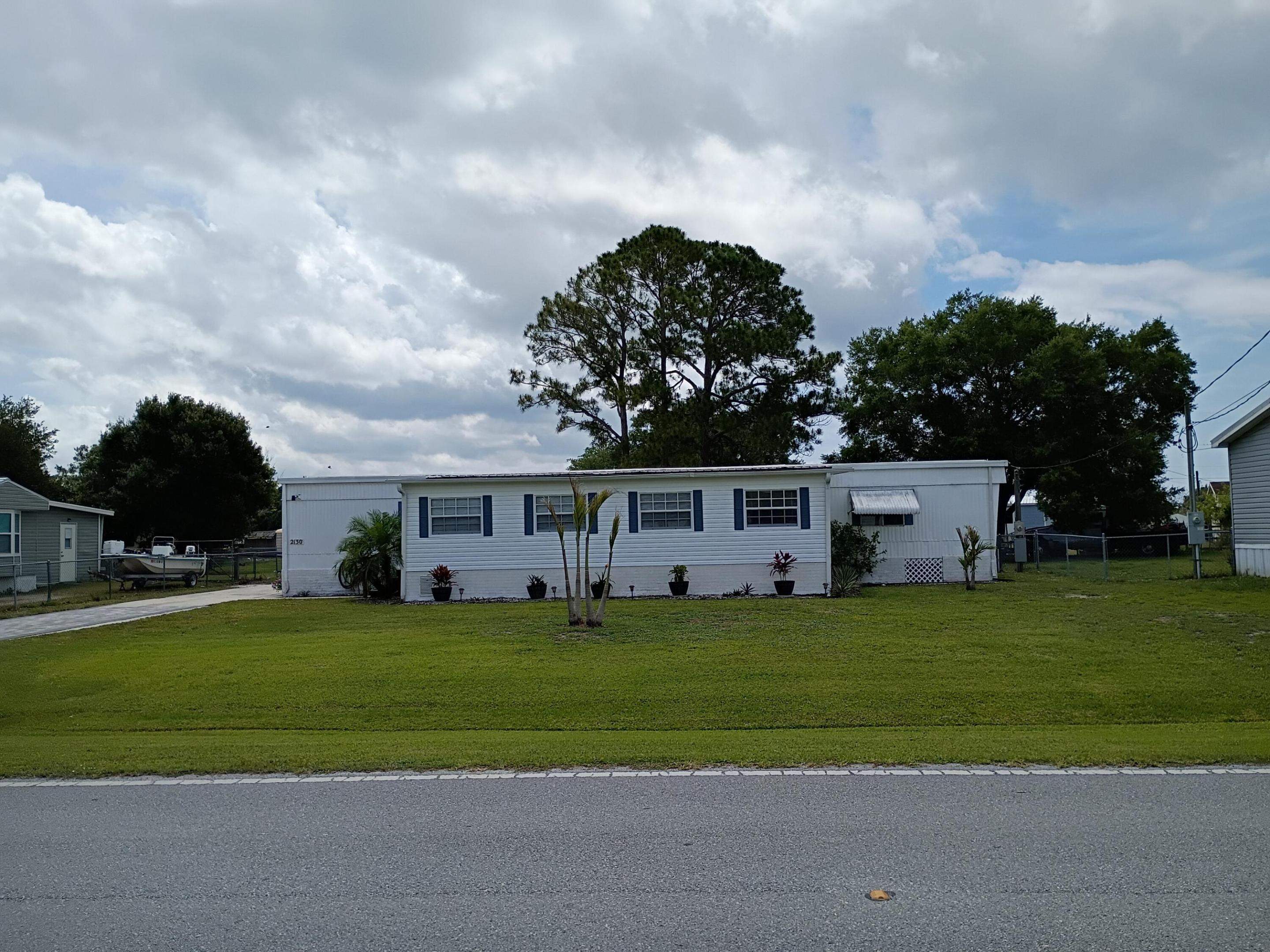 2130 Se 24th Boulevard Property Photo 1