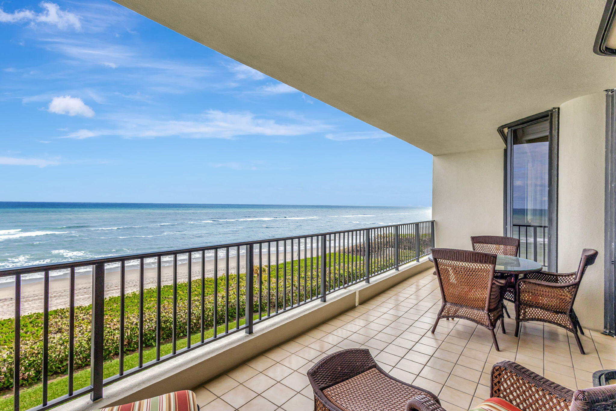 800 Ocean Drive 404 Property Photo 1