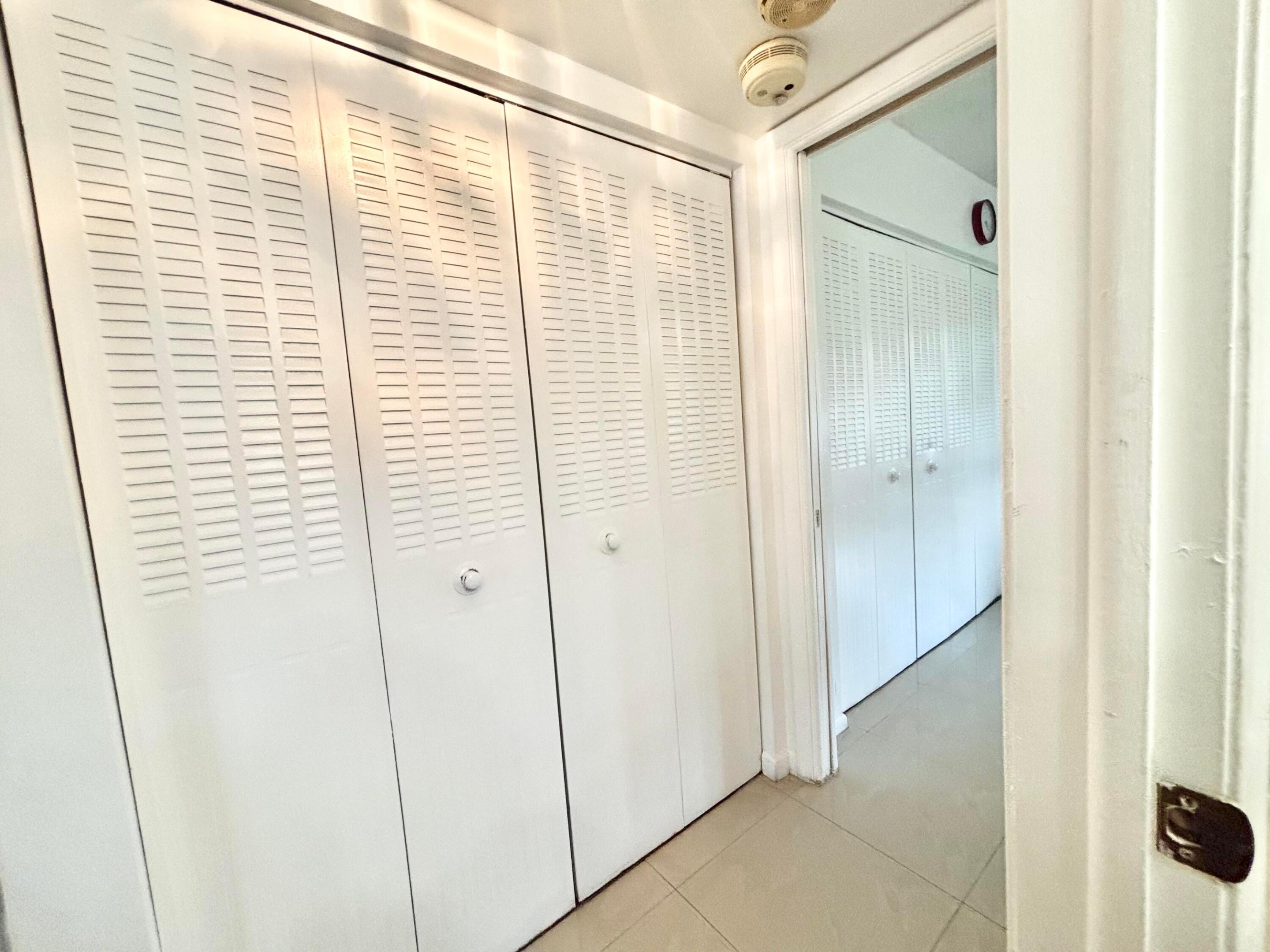 203 Farnham I Property Photo 18