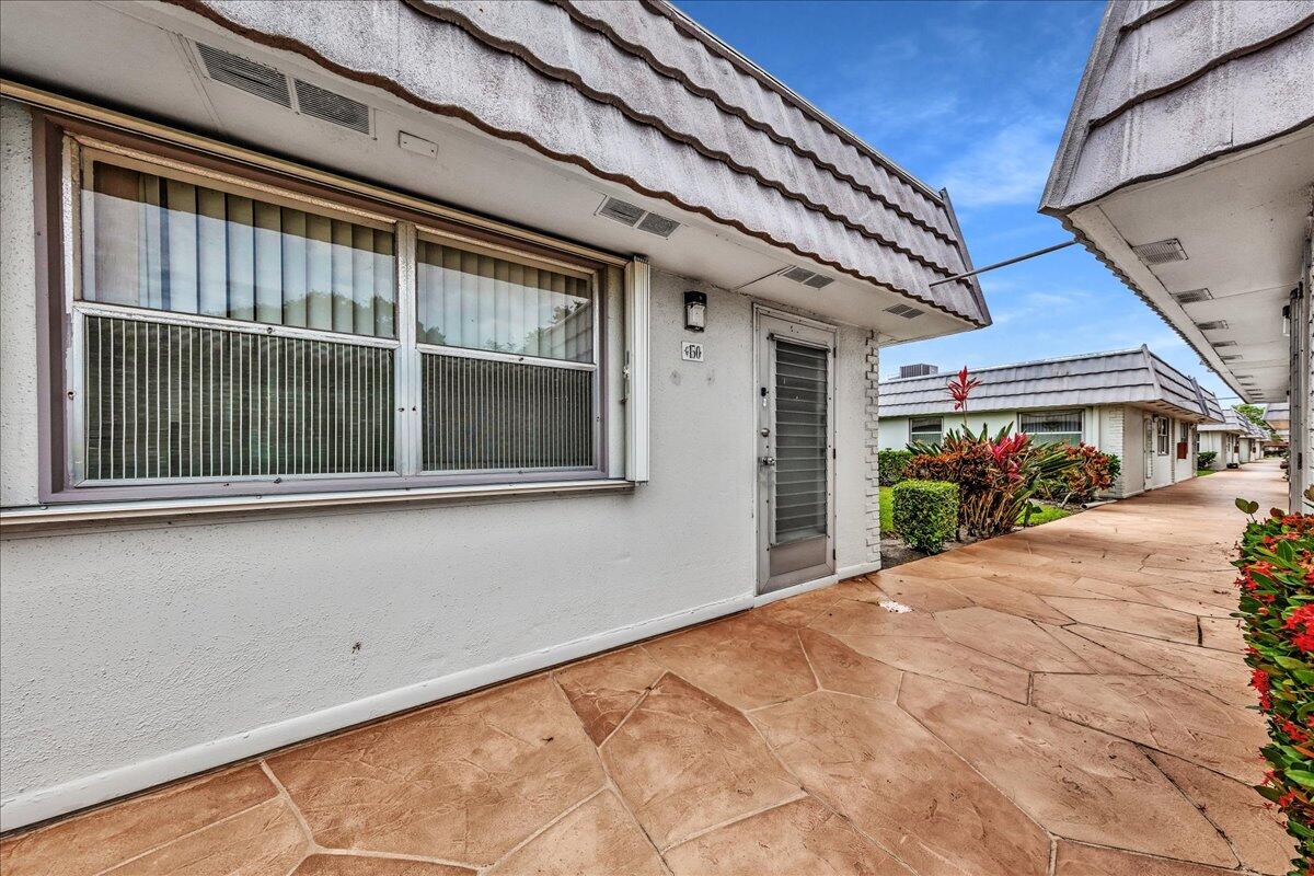 150 Valencia Boulevard G Property Photo 1