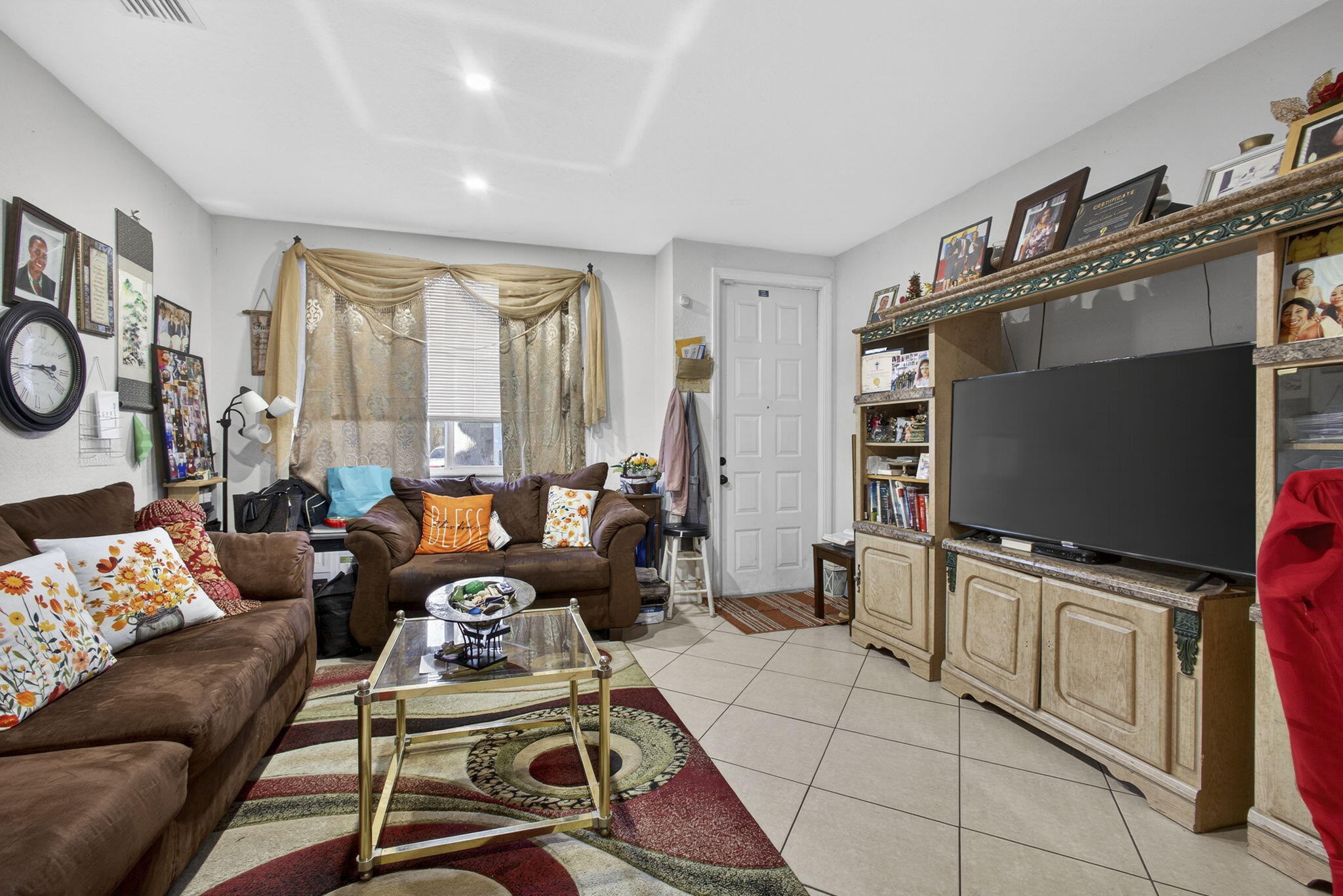 3720 Oleander Terrace Property Photo 5