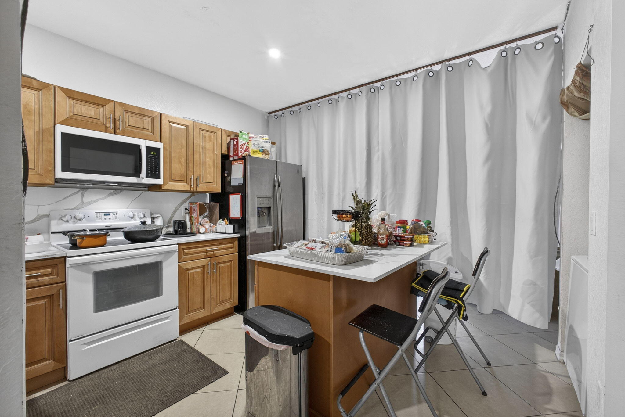 3720 Oleander Terrace Property Photo 8