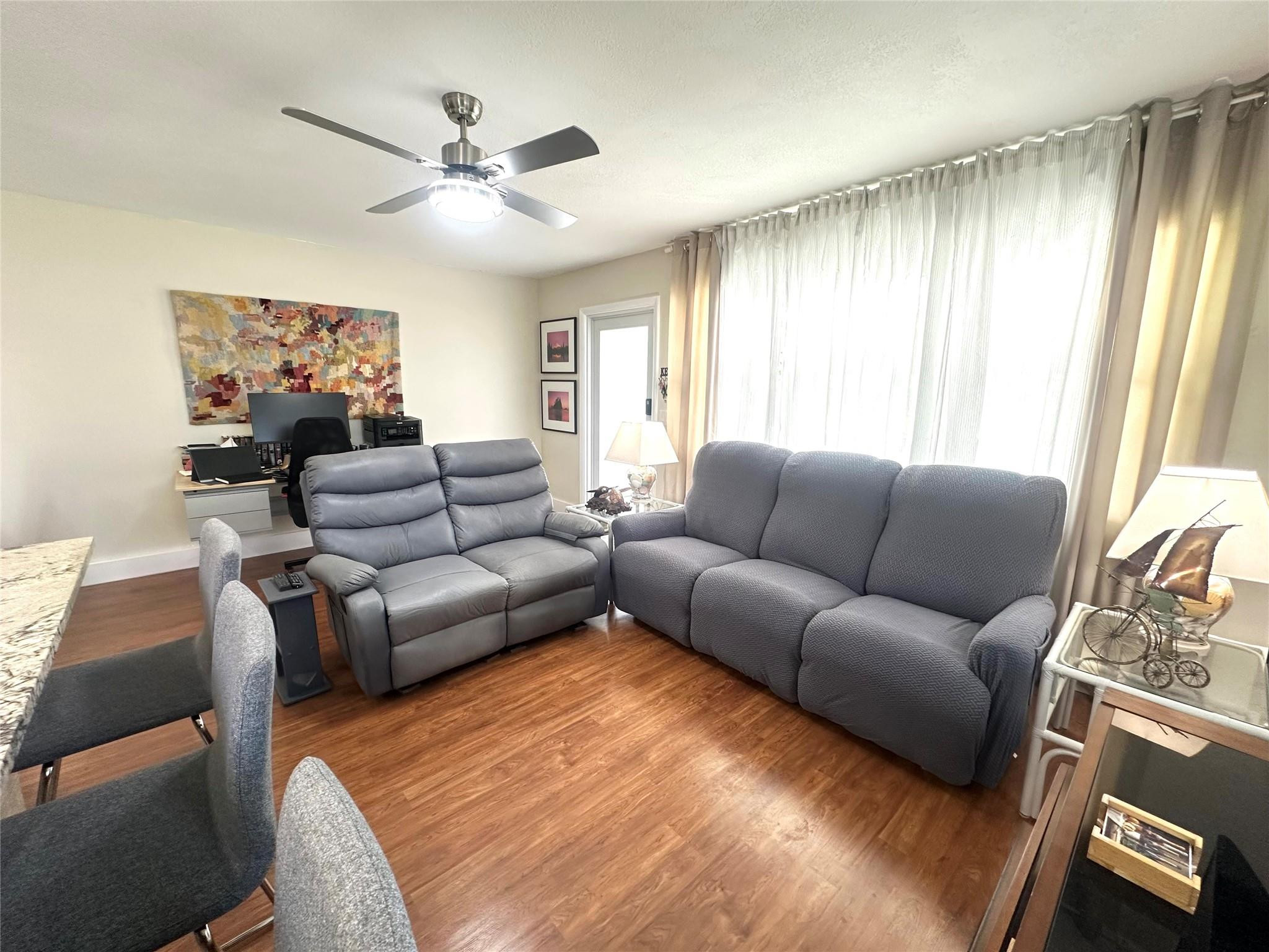 528 Tilford X Property Photo 4