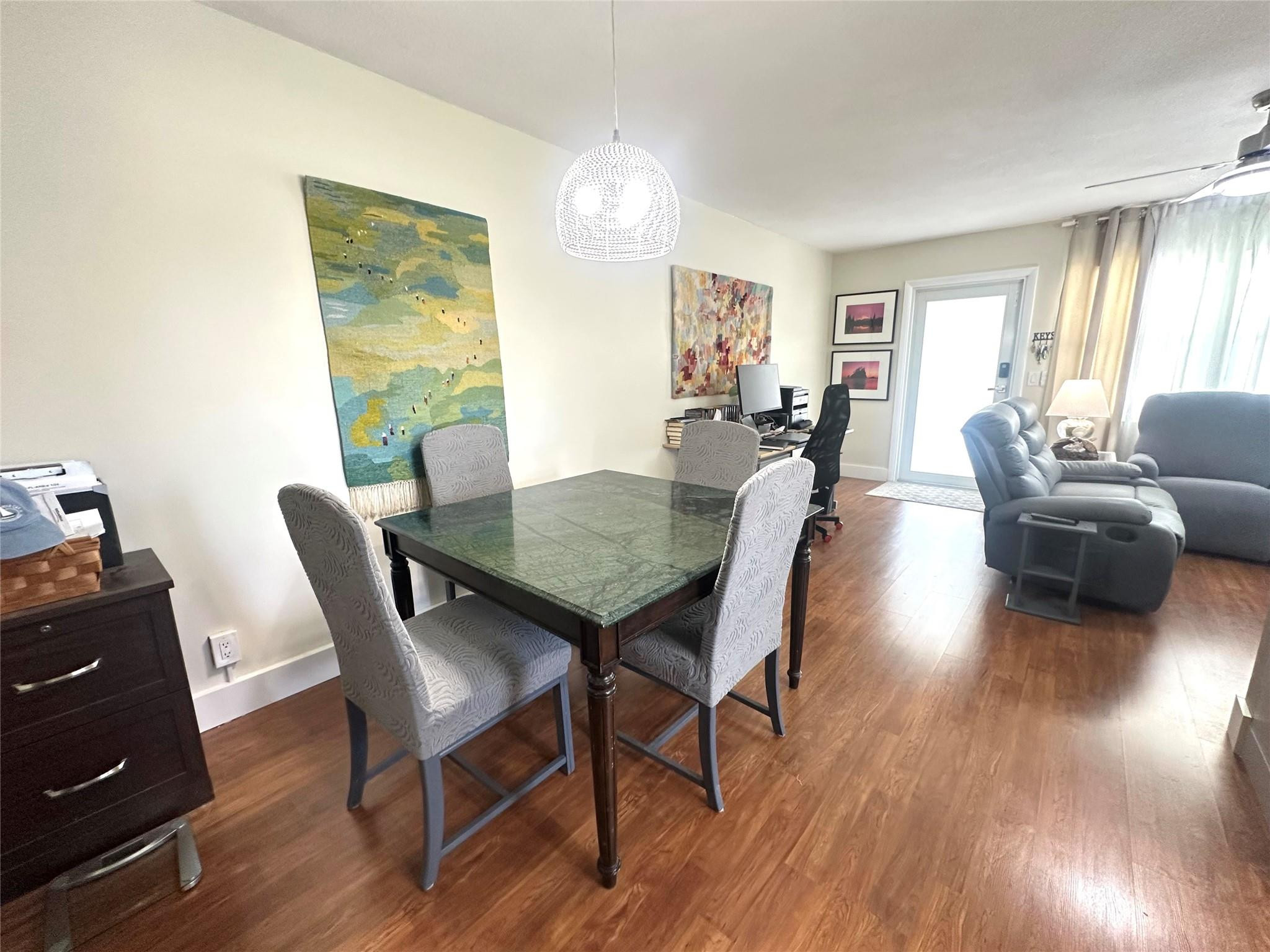 528 Tilford X Property Photo 10