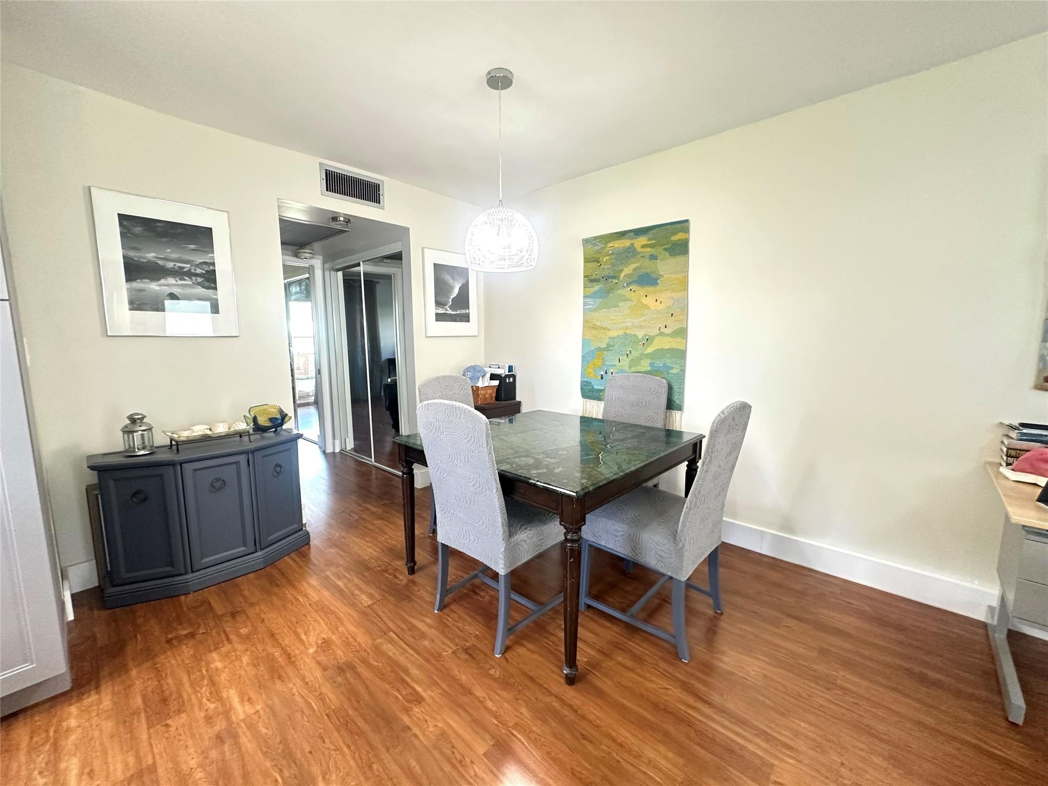 528 Tilford X Property Photo 11