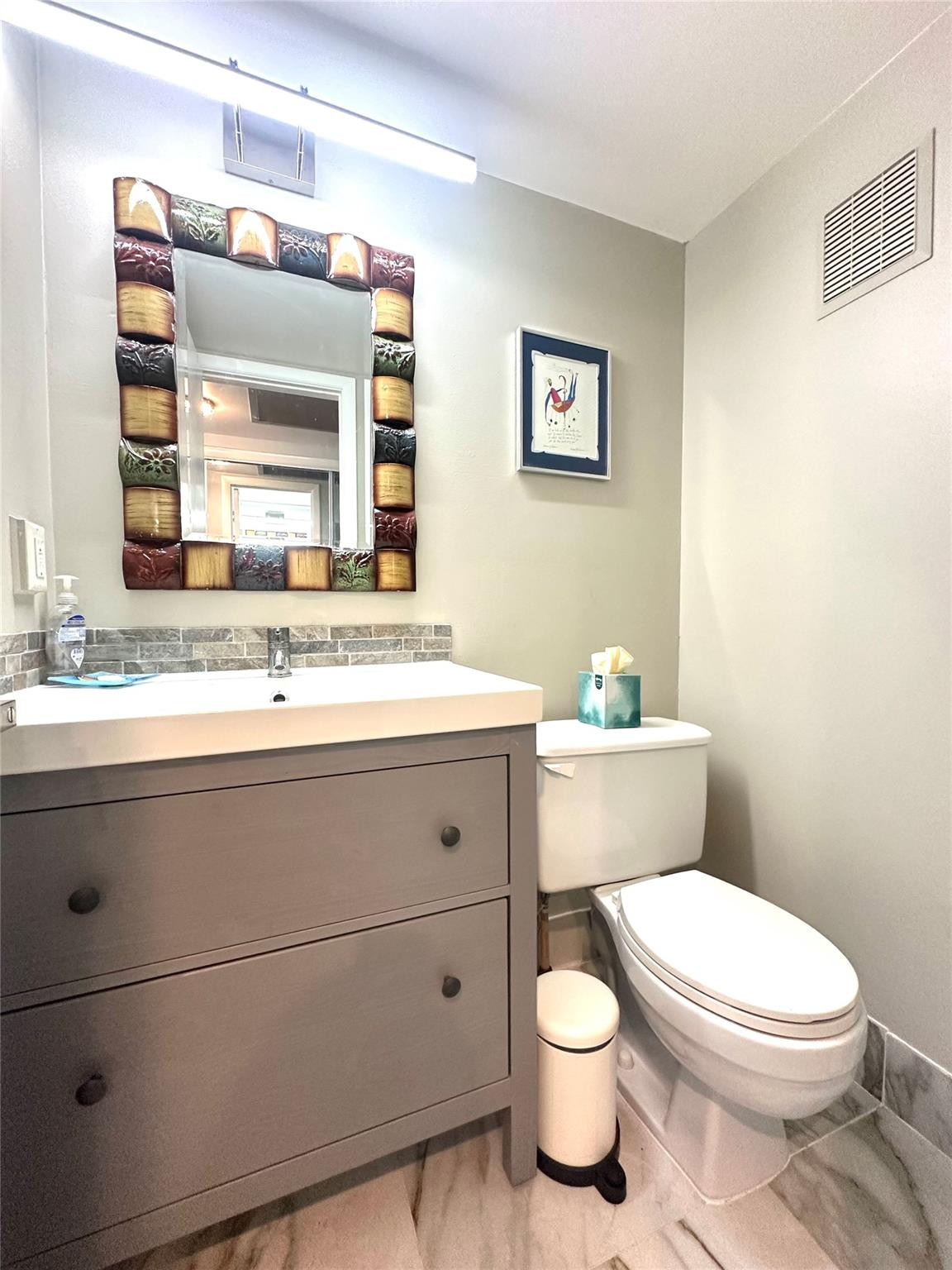 528 Tilford X Property Photo 16